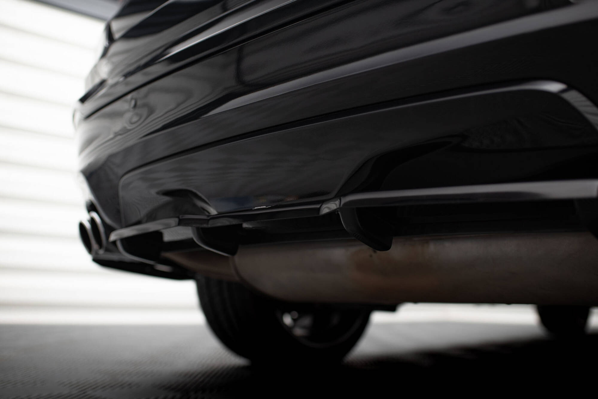pol_po_Rear-Splitter-for-BMW-X4-M-PACK-with-a-vertical-bar-1035_9 pol_po_Rear-Splitter-for-BMW-X4-M-PACK-with-a-vertical-bar-1035_9