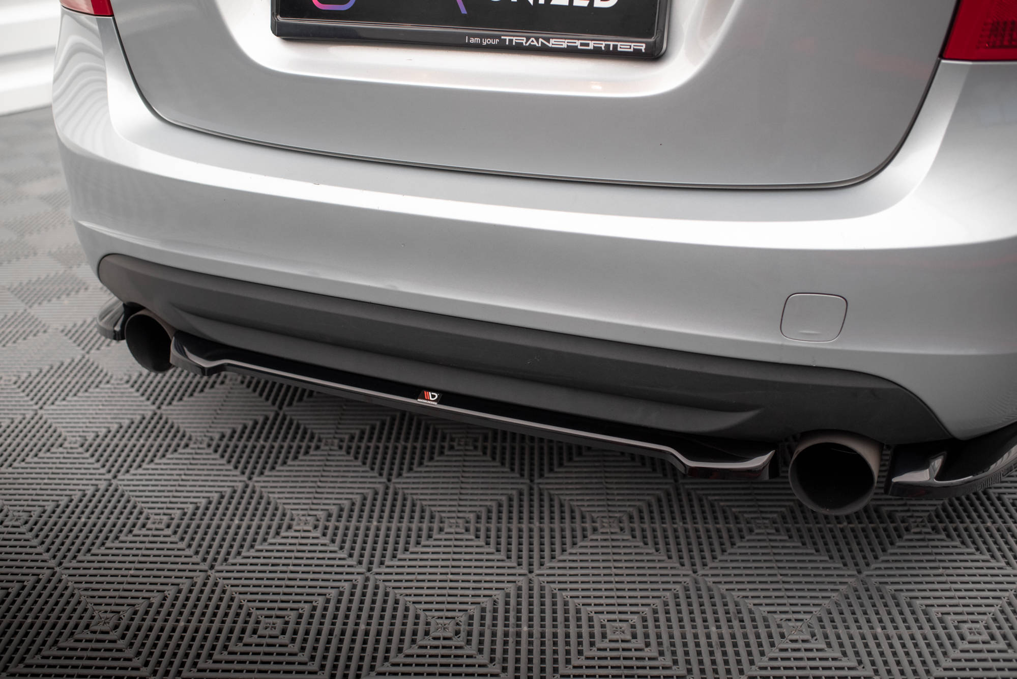 pol_po_Rear-Splitter-for-Volvo-S60-R-Design-Mk2-18362_5 pol_po_Rear-Splitter-for-Volvo-S60-R-Design-Mk2-18362_5