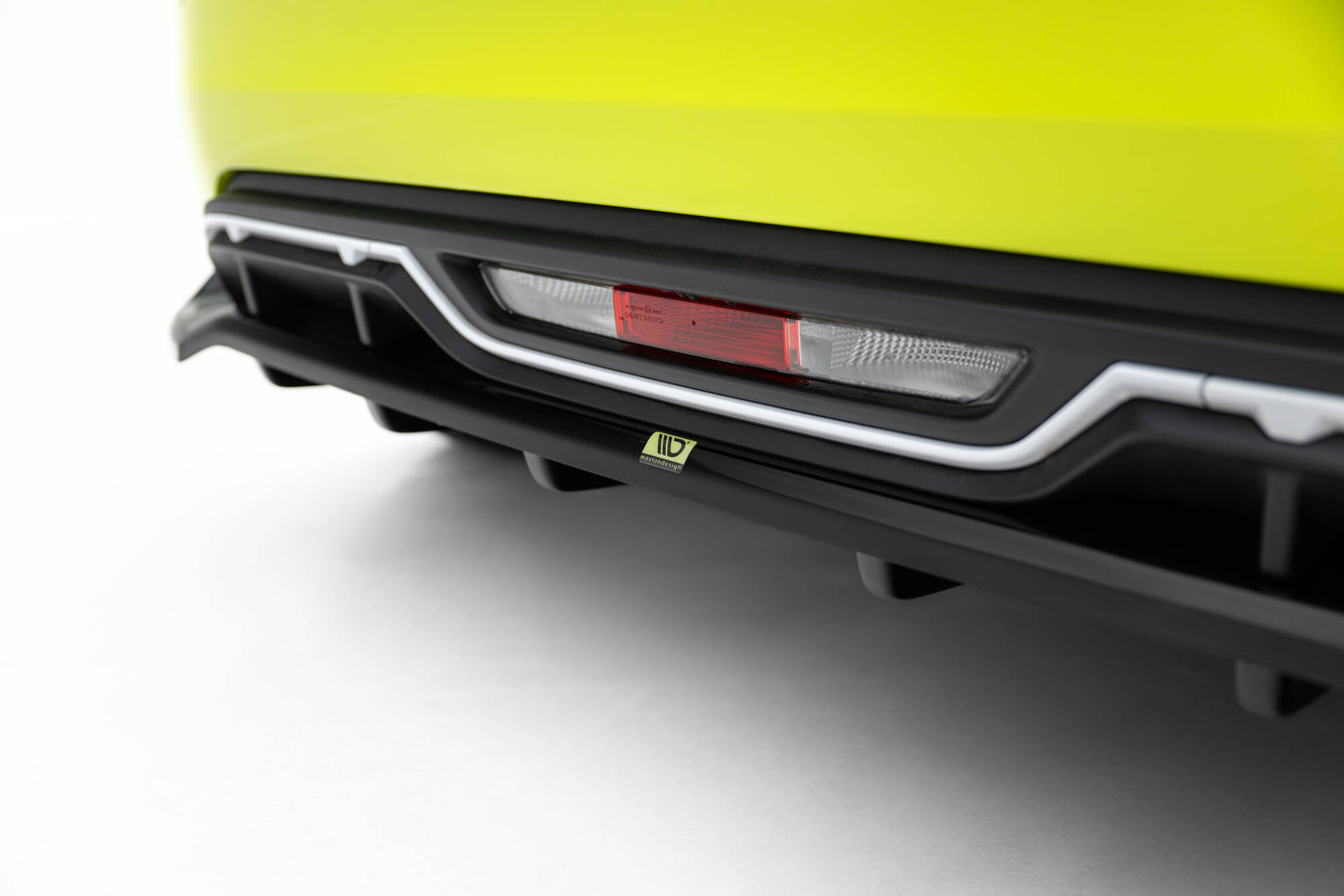 pol_po_Rear-Splitter-with-vertical-bars-Abarth-500e-22471_3 pol_po_Rear-Splitter-with-vertical-bars-Abarth-500e-22471_3
