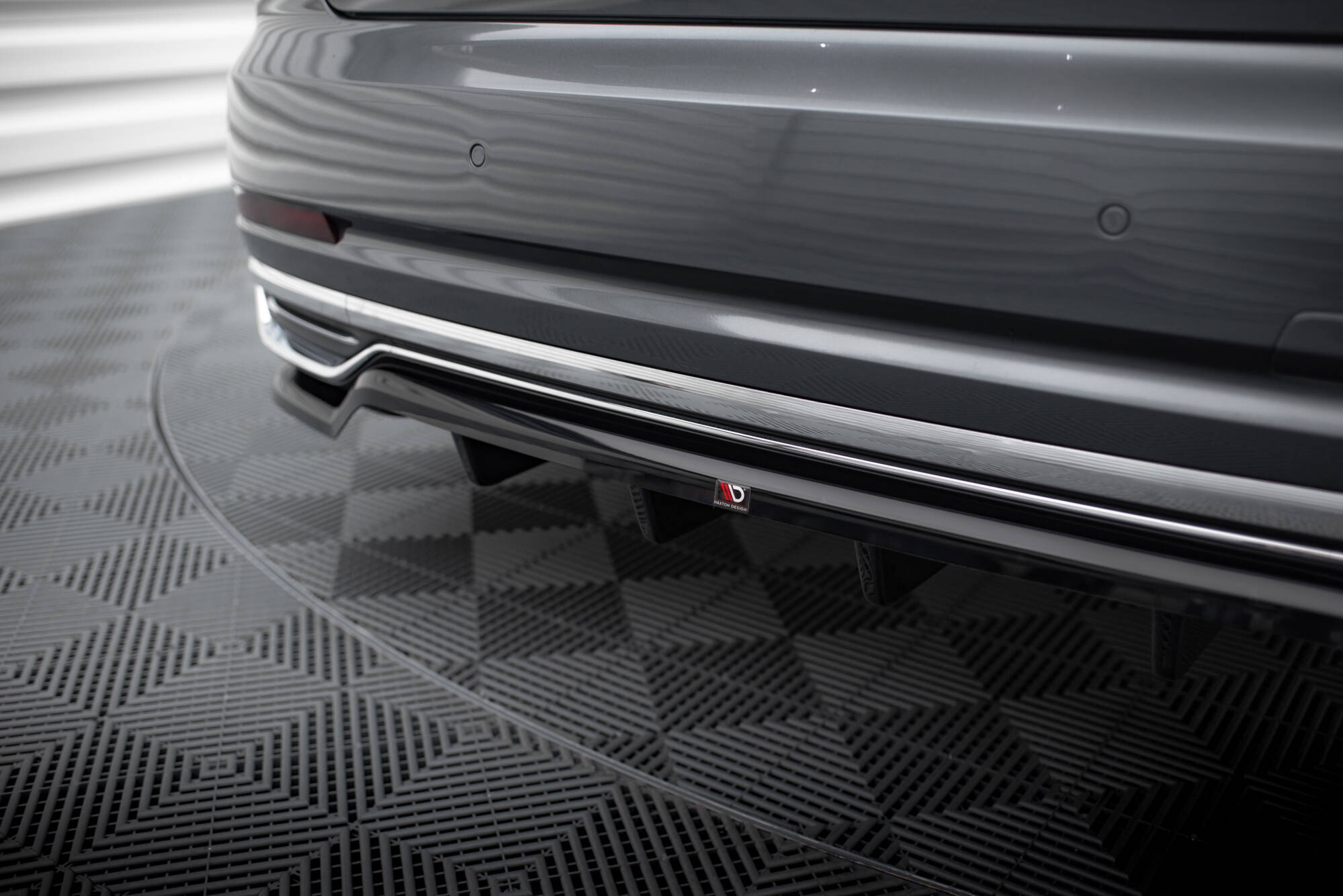 pol_po_Rear-Splitter-with-vertical-bars-Audi-A8-D5-19779_3 pol_po_Rear-Splitter-with-vertical-bars-Audi-A8-D5-19779_3