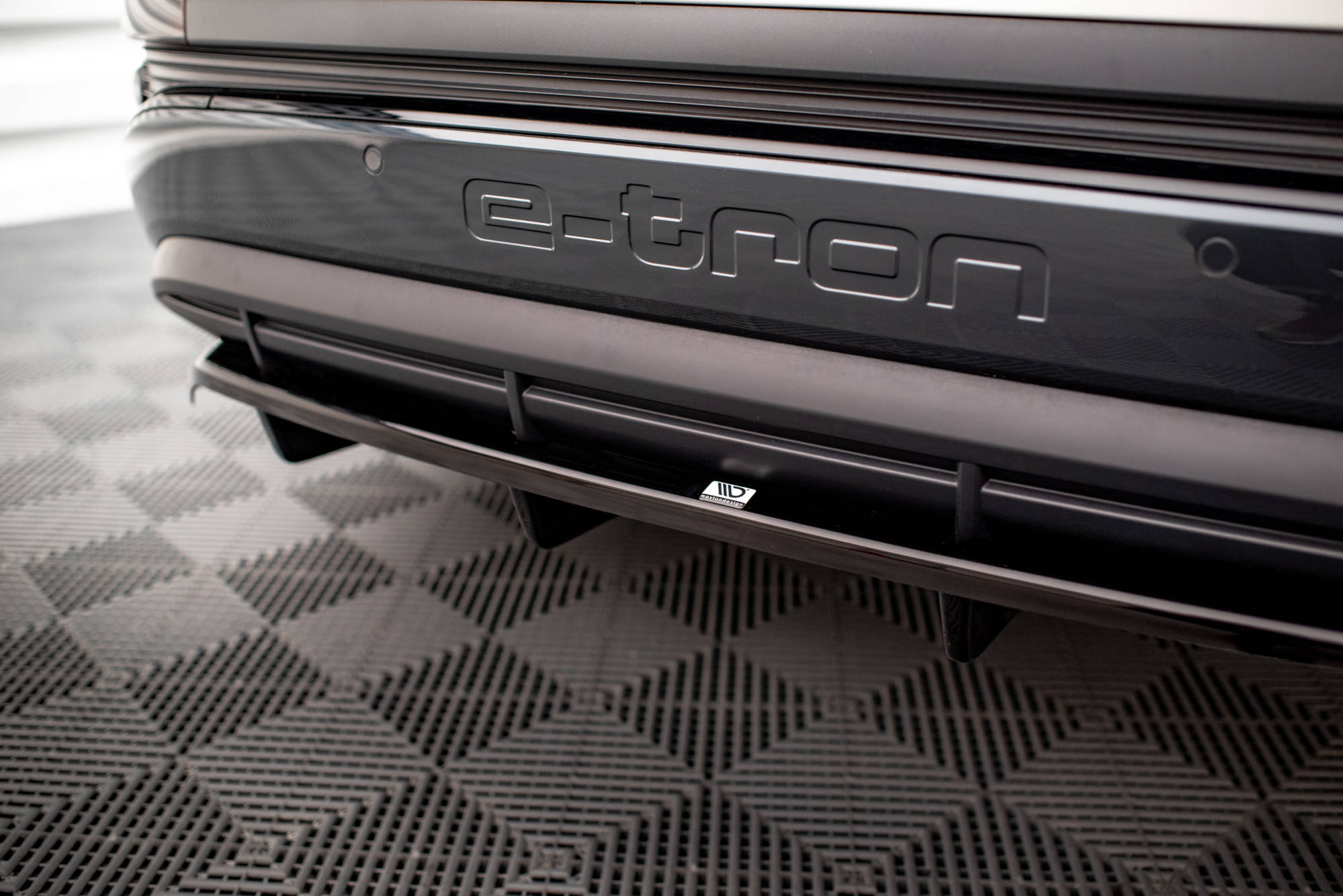 pol_po_Rear-Splitter-with-vertical-bars-Audi-Q4-e-tron-Sportback-S-line-Mk1-17553_4 pol_po_Rear-Splitter-with-vertical-bars-Audi-Q4-e-tron-Sportback-S-line-Mk1-17553_4