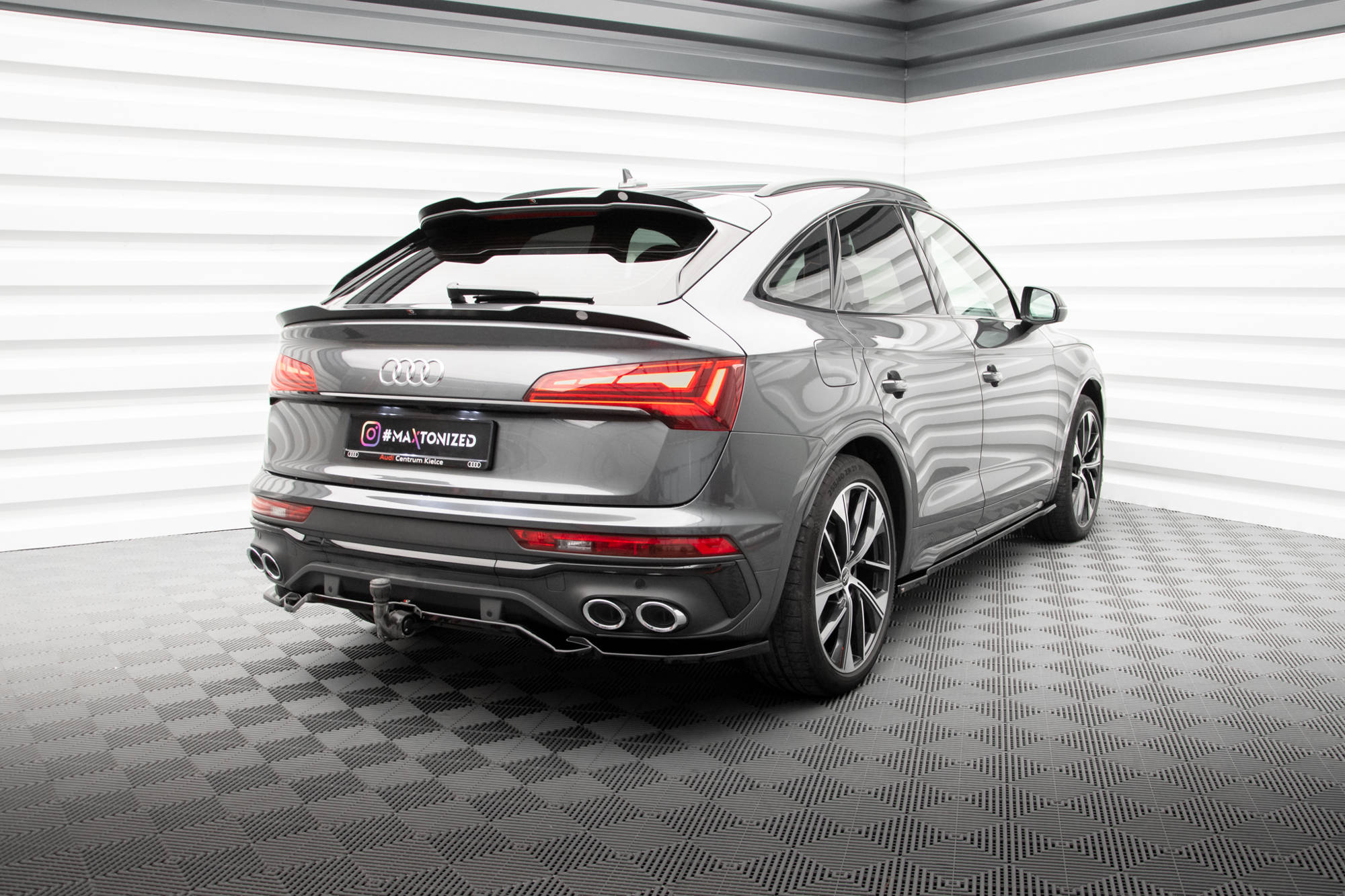 pol_po_Rear-Splitter-with-vertical-bars-Audi-SQ5-Q5-S-Line-Sportback-Mk2-Facelift-18467_4 pol_po_Rear-Splitter-with-vertical-bars-Audi-SQ5-Q5-S-Line-Sportback-Mk2-Facelift-18467_4