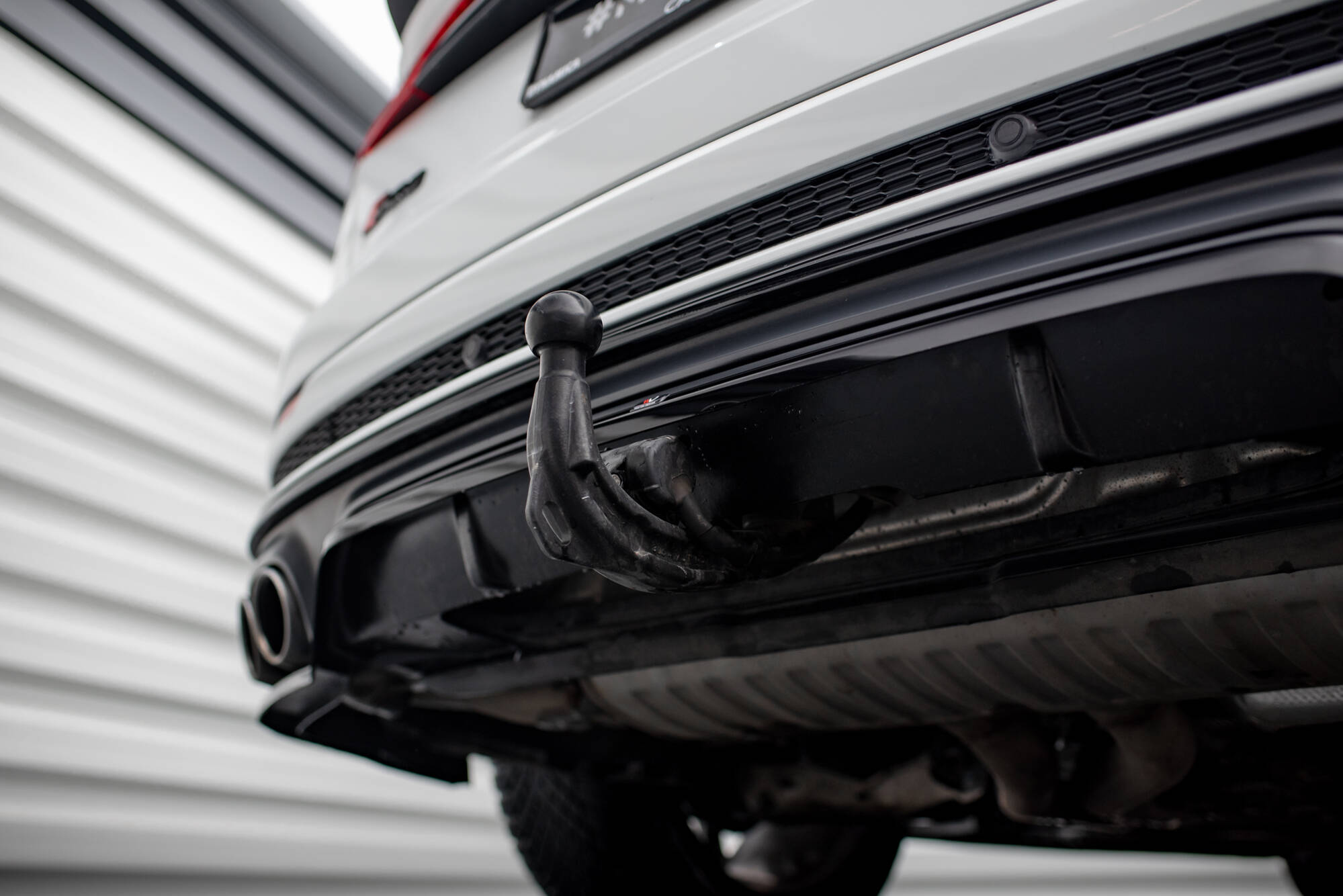 pol_po_Rear-Splitter-with-vertical-bars-Audi-SQ8-Mk1-20879_11 pol_po_Rear-Splitter-with-vertical-bars-Audi-SQ8-Mk1-20879_11