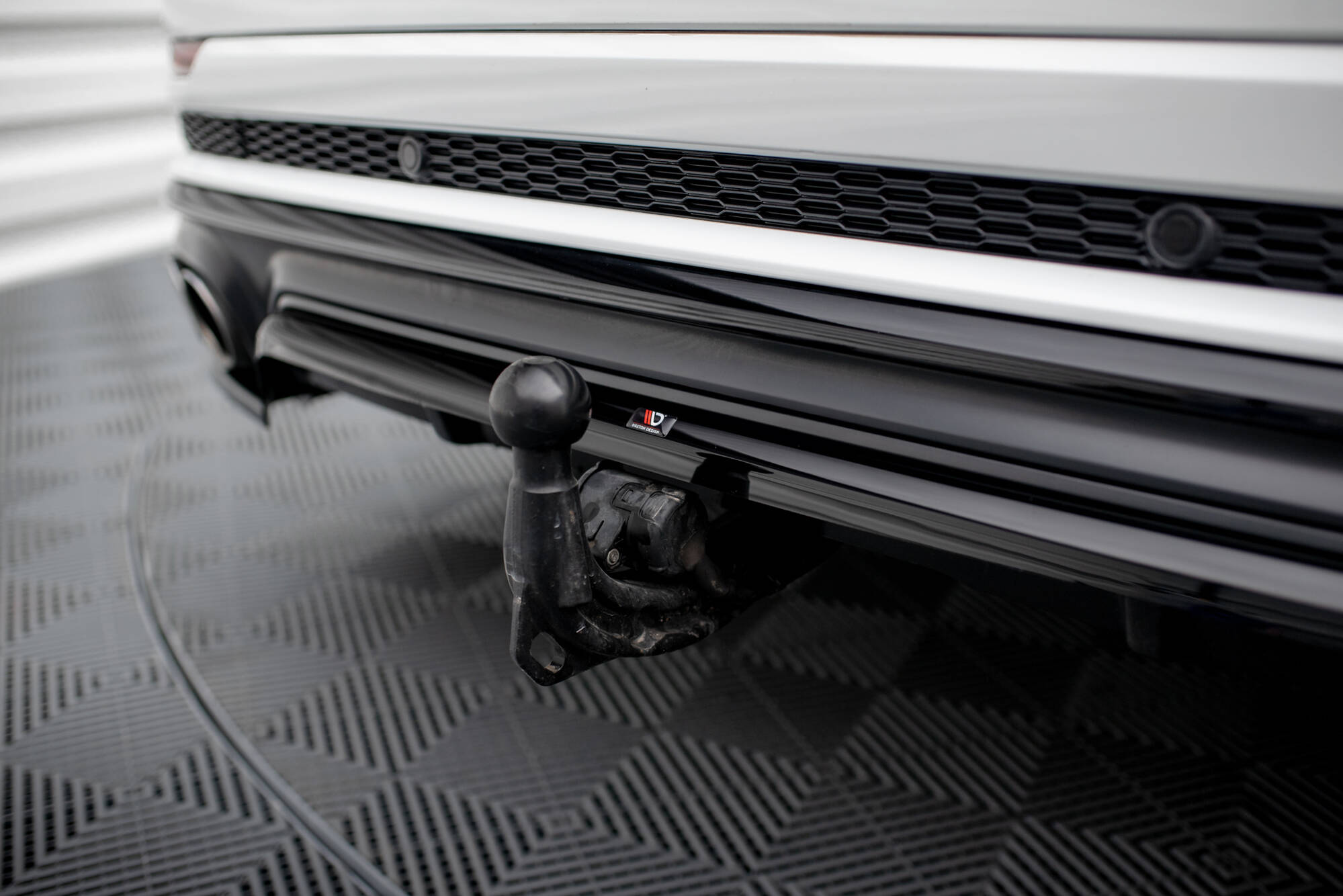 pol_po_Rear-Splitter-with-vertical-bars-Audi-SQ8-Mk1-20879_9 pol_po_Rear-Splitter-with-vertical-bars-Audi-SQ8-Mk1-20879_9