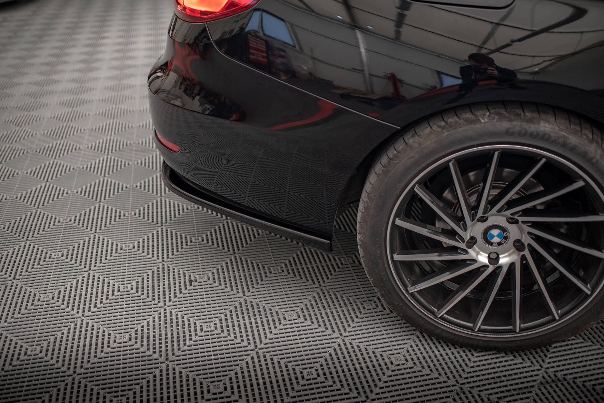 pol_po_Rear-Splitter-with-vertical-bars-BMW-3-GT-F34-16724_4 pol_po_Rear-Splitter-with-vertical-bars-BMW-3-GT-F34-16724_4