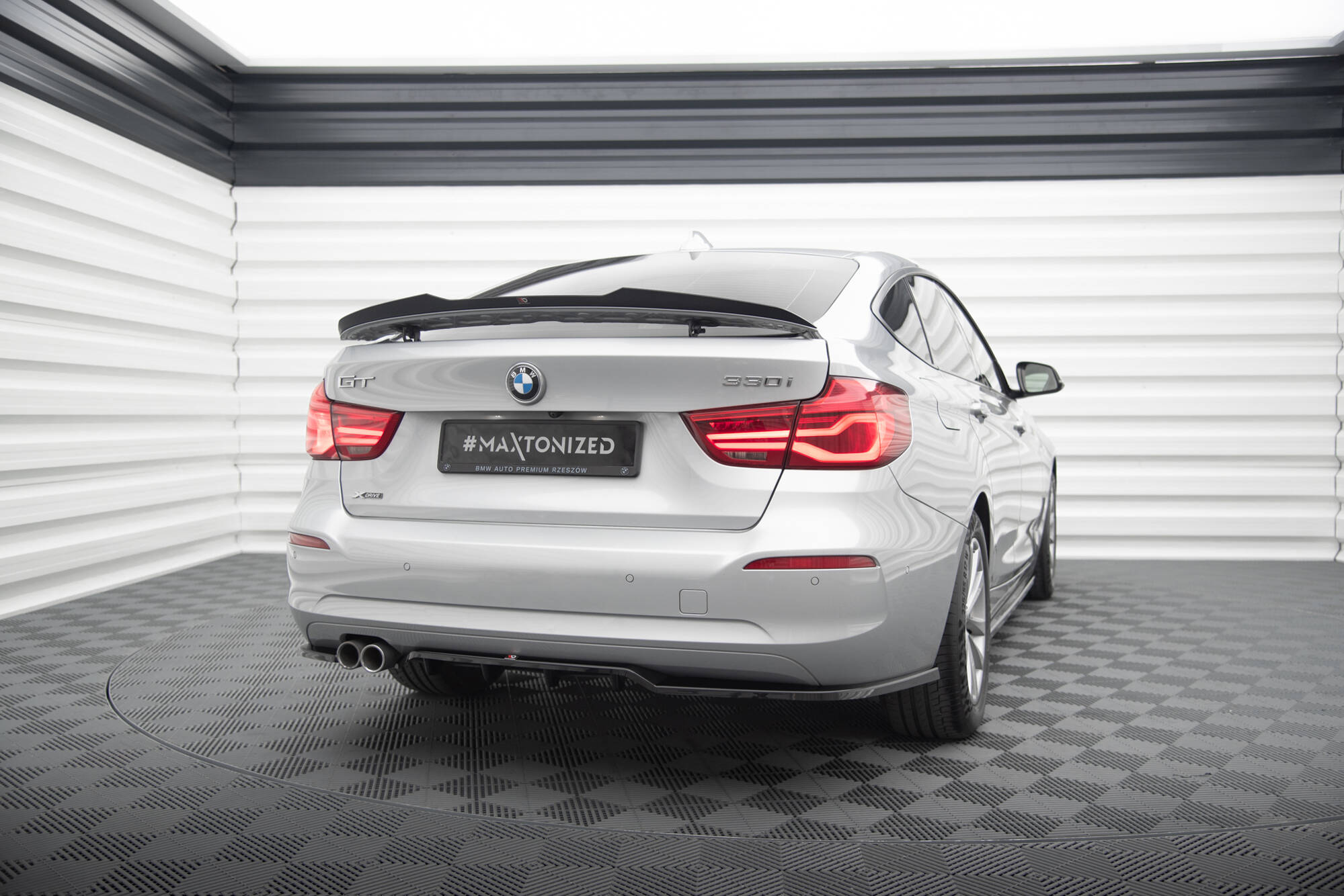 pol_po_Rear-Splitter-with-vertical-bars-BMW-3-GT-F34-Facelift-19430_2 pol_po_Rear-Splitter-with-vertical-bars-BMW-3-GT-F34-Facelift-19430_2