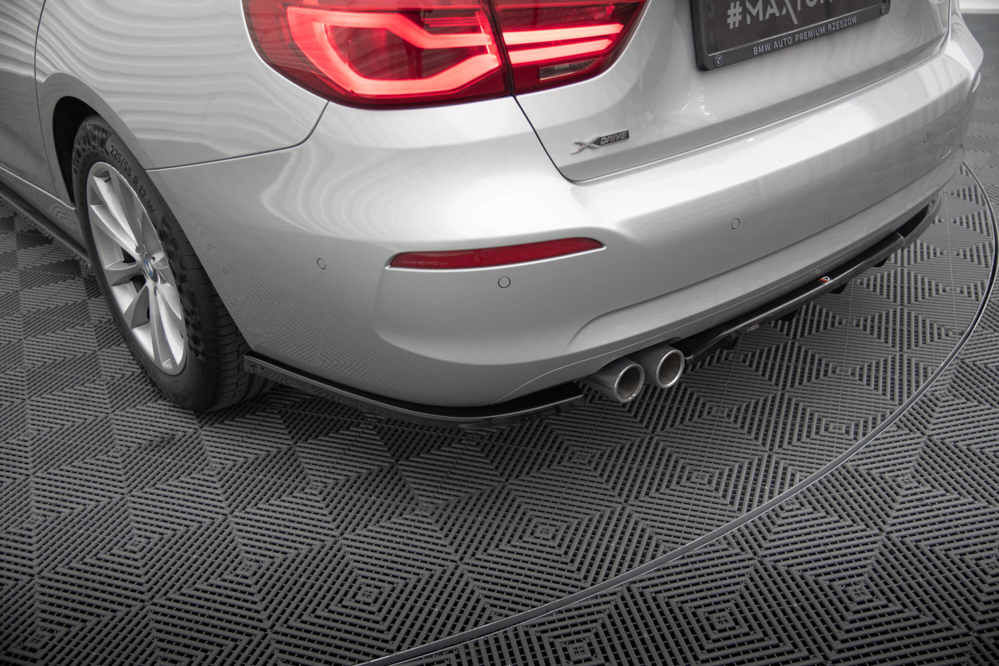 pol_po_Rear-Splitter-with-vertical-bars-BMW-3-GT-F34-Facelift-19430_4 pol_po_Rear-Splitter-with-vertical-bars-BMW-3-GT-F34-Facelift-19430_4