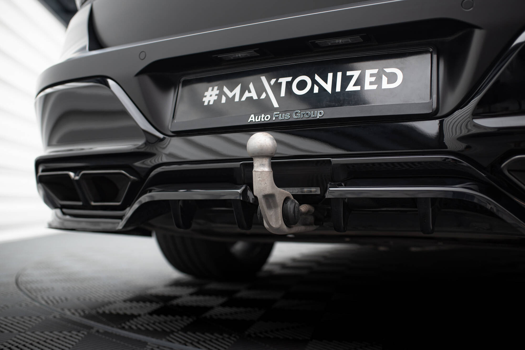 pol_po_Rear-Splitter-with-vertical-bars-BMW-M760e-G70-20996_6 pol_po_Rear-Splitter-with-vertical-bars-BMW-M760e-G70-20996_6