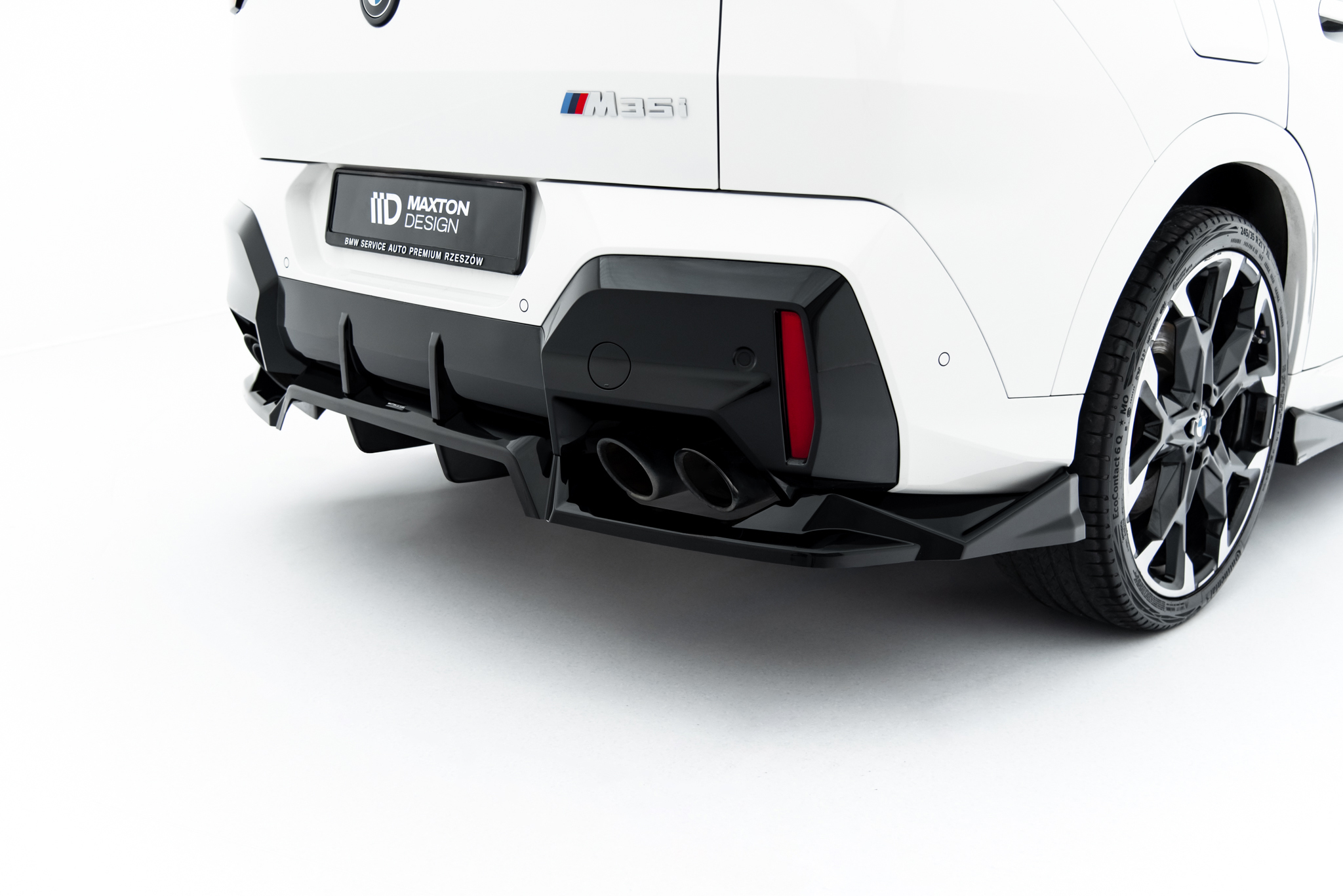 pol_po_Rear-Splitter-with-vertical-bars-BMW-X2-M35i-U10-23304_6 pol_po_Rear-Splitter-with-vertical-bars-BMW-X2-M35i-U10-23304_6