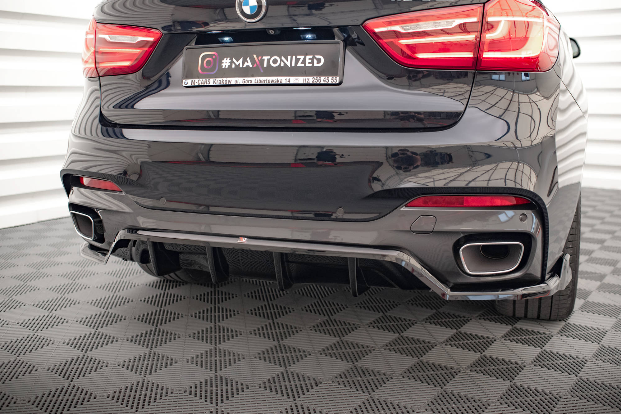 pol_po_Rear-Splitter-with-vertical-bars-BMW-X6-M-Pack-F16-16451_11 pol_po_Rear-Splitter-with-vertical-bars-BMW-X6-M-Pack-F16-16451_11