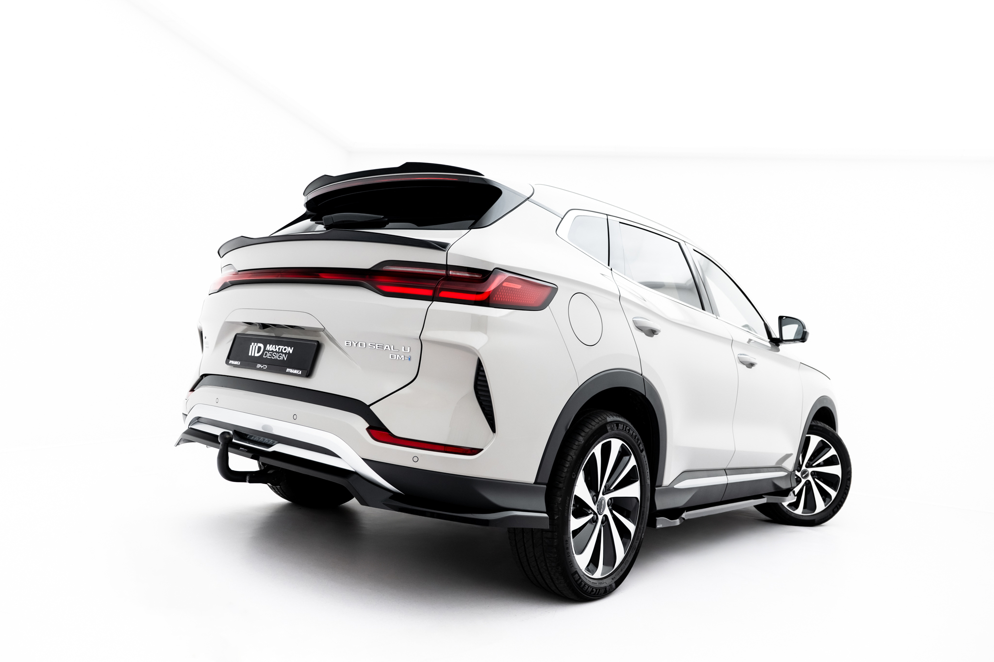 pol_po_Rear-Splitter-with-vertical-bars-BYD-Seal-U-Mk1-23497_10 pol_po_Rear-Splitter-with-vertical-bars-BYD-Seal-U-Mk1-23497_10