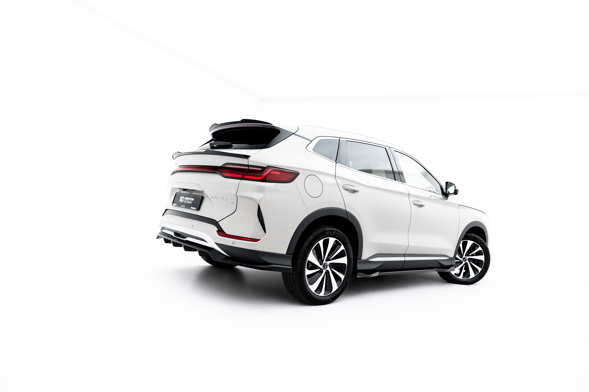 pol_po_Rear-Splitter-with-vertical-bars-BYD-Seal-U-Mk1-23497_5 pol_po_Rear-Splitter-with-vertical-bars-BYD-Seal-U-Mk1-23497_5