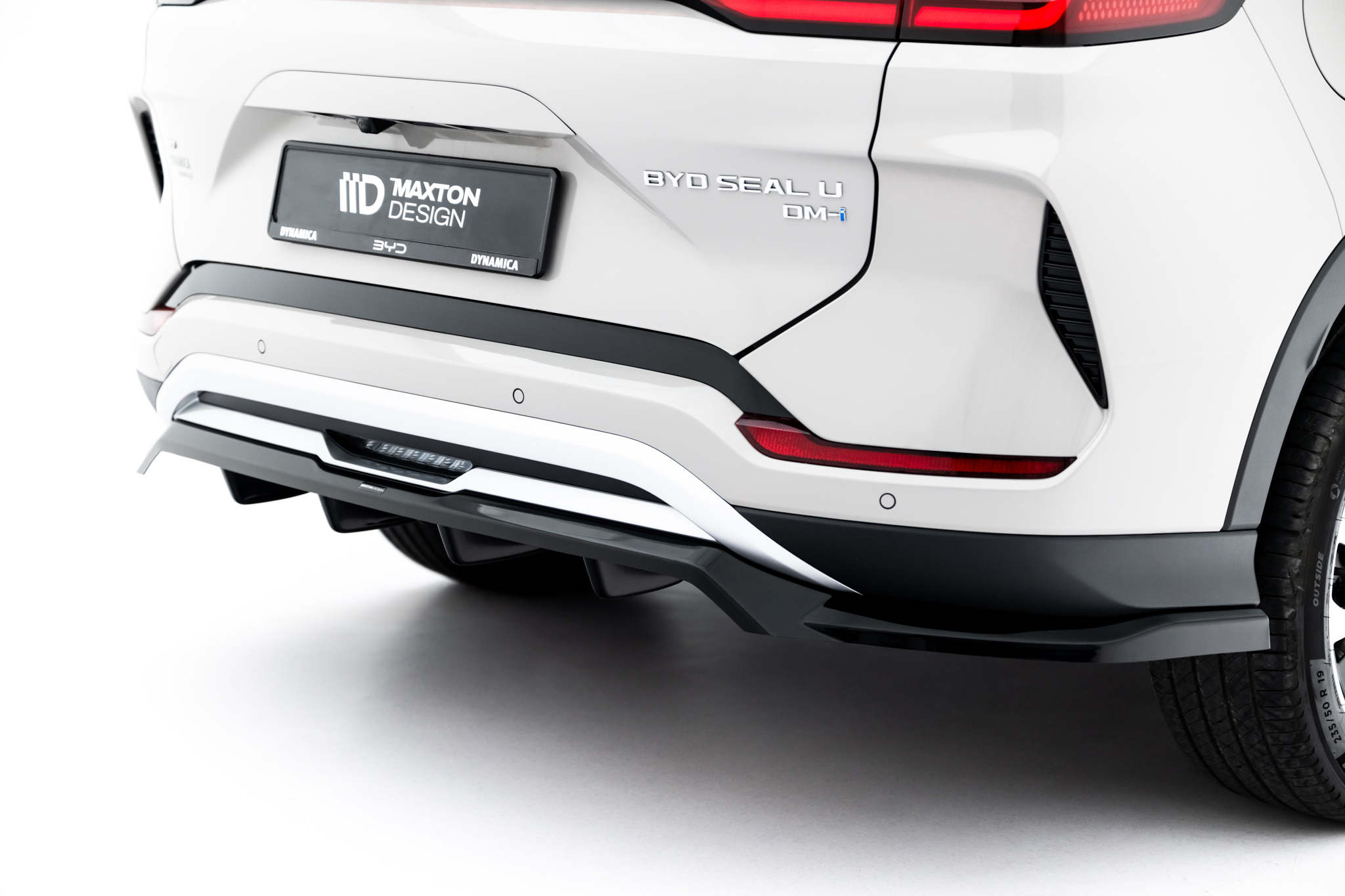 pol_po_Rear-Splitter-with-vertical-bars-BYD-Seal-U-Mk1-23497_7 pol_po_Rear-Splitter-with-vertical-bars-BYD-Seal-U-Mk1-23497_7