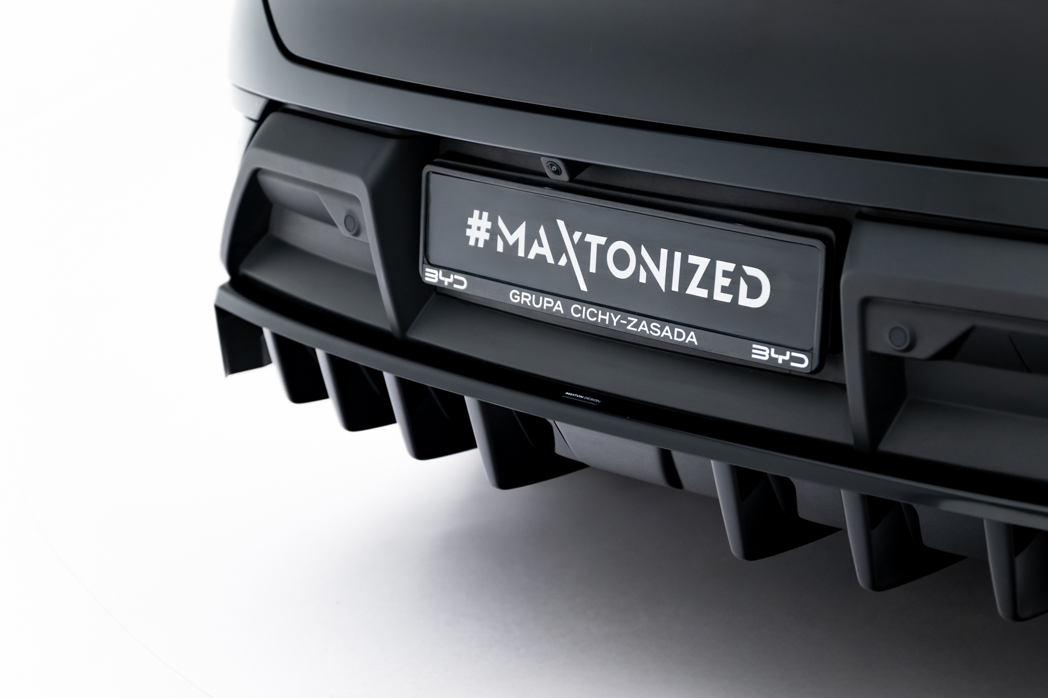 pol_po_Rear-Splitter-with-vertical-bars-BYD-Sealion-7-Mk1-23517_1 pol_po_Rear-Splitter-with-vertical-bars-BYD-Sealion-7-Mk1-23517_1