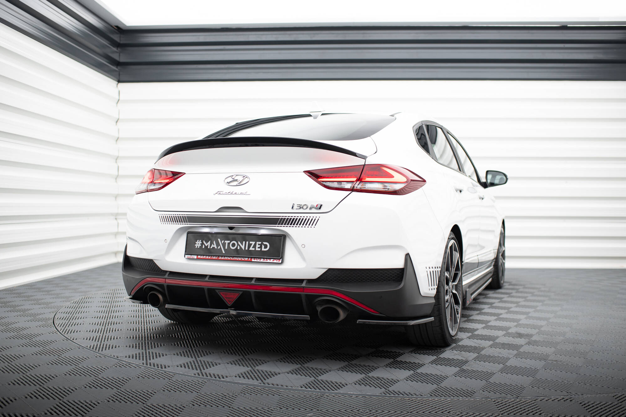 pol_po_Rear-Splitter-with-vertical-bars-Hyundai-I30-N-Mk3-Fastback-9241_2 pol_po_Rear-Splitter-with-vertical-bars-Hyundai-I30-N-Mk3-Fastback-9241_2