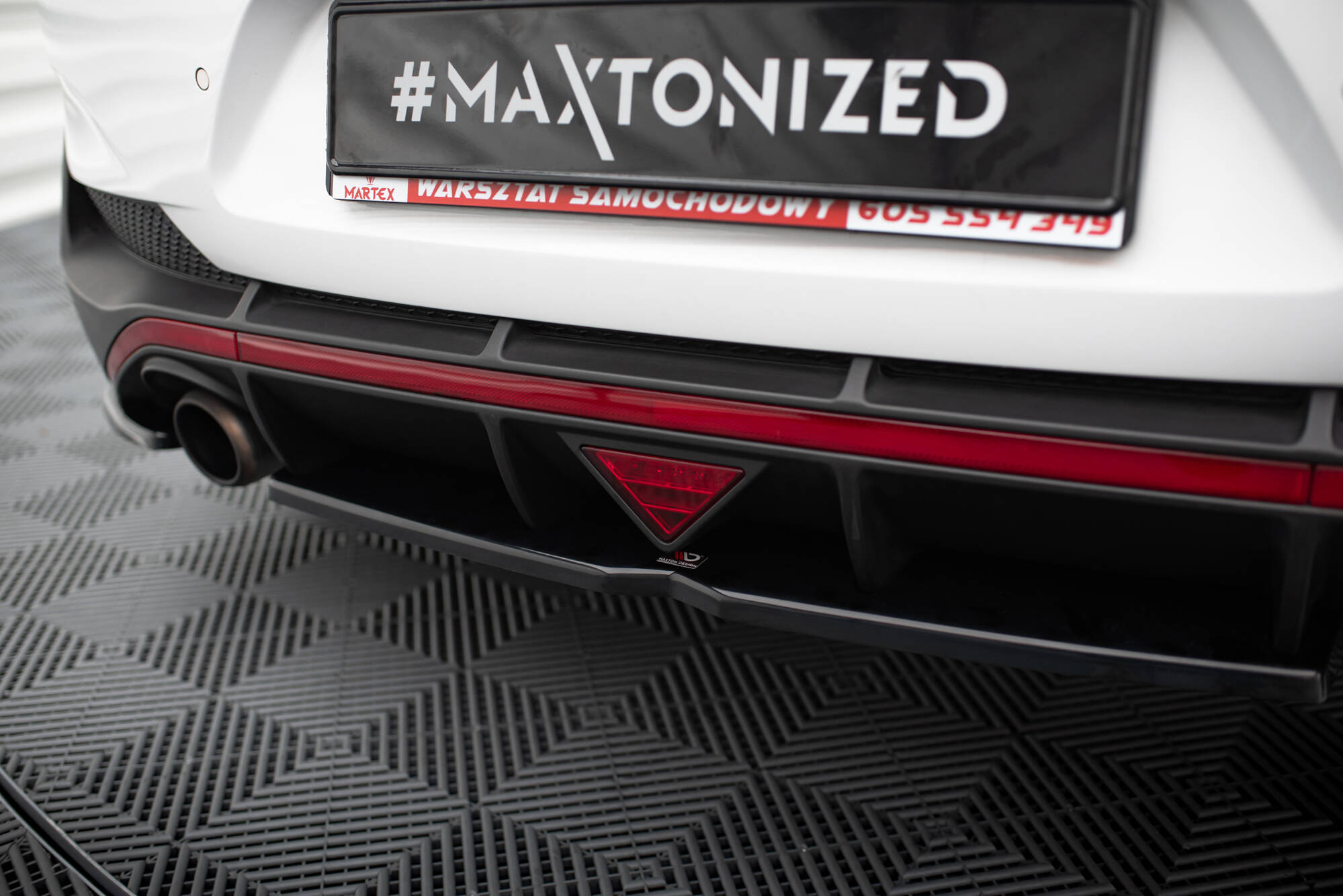 pol_po_Rear-Splitter-with-vertical-bars-Hyundai-I30-N-Mk3-Fastback-9241_3 pol_po_Rear-Splitter-with-vertical-bars-Hyundai-I30-N-Mk3-Fastback-9241_3