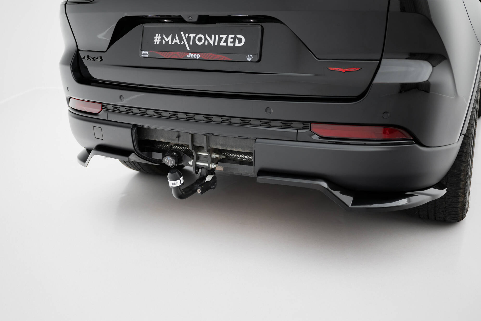 pol_po_Rear-Splitter-with-vertical-bars-Jeep-Grand-Cherokee-Trailhawk-Mk5-21851_4 pol_po_Rear-Splitter-with-vertical-bars-Jeep-Grand-Cherokee-Trailhawk-Mk5-21851_4