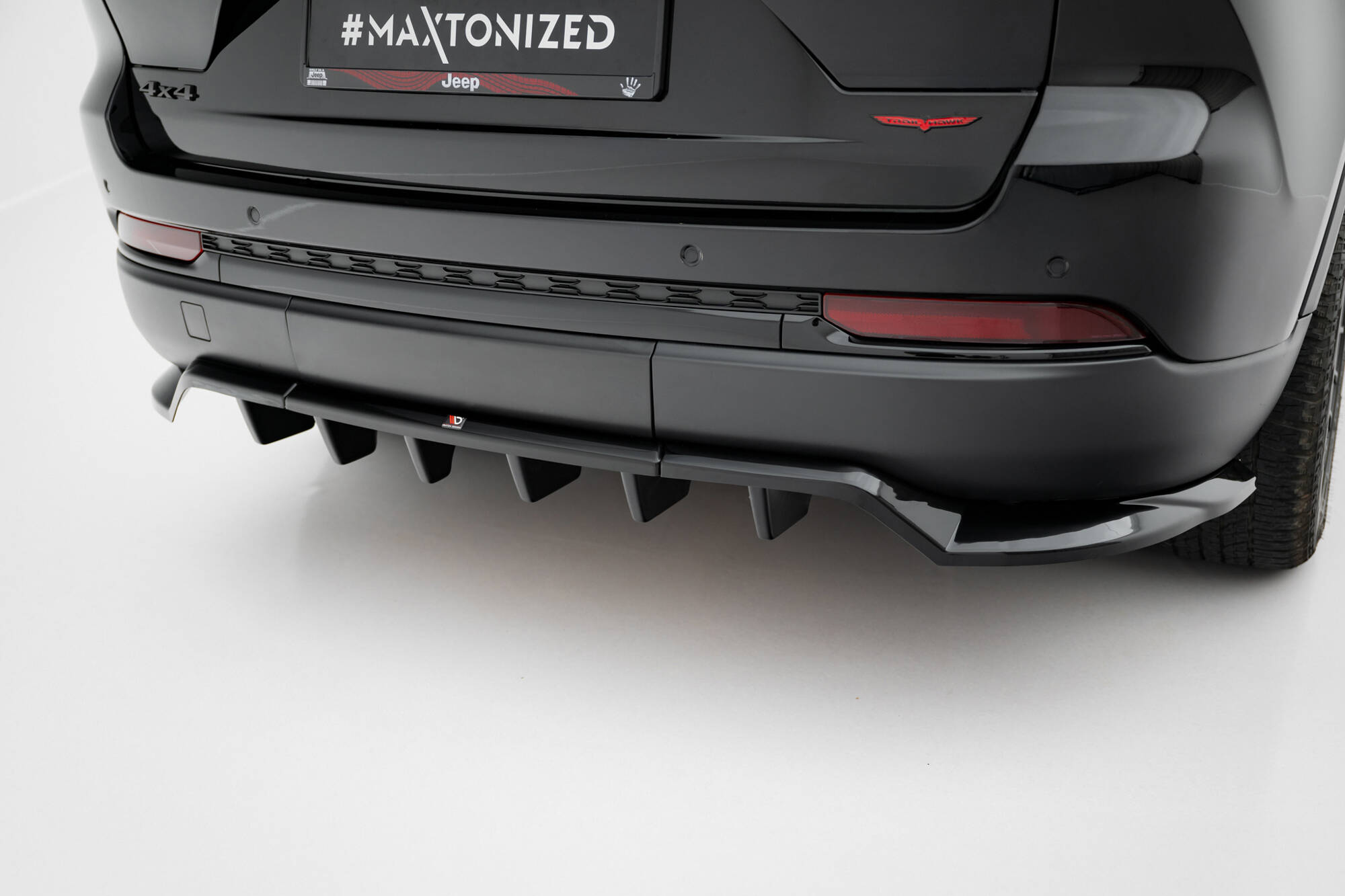 pol_po_Rear-Splitter-with-vertical-bars-Jeep-Grand-Cherokee-Trailhawk-Mk5-21851_9 pol_po_Rear-Splitter-with-vertical-bars-Jeep-Grand-Cherokee-Trailhawk-Mk5-21851_9