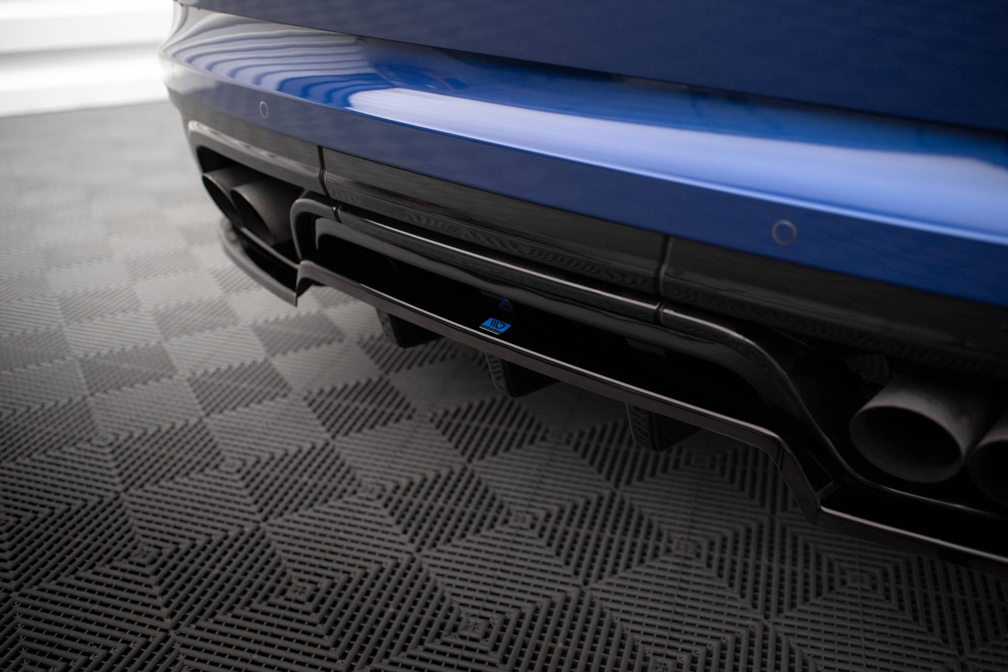 pol_po_Rear-Splitter-with-vertical-bars-Land-Rover-Range-Rover-Sport-SVR-Mk2-18335_3 pol_po_Rear-Splitter-with-vertical-bars-Land-Rover-Range-Rover-Sport-SVR-Mk2-18335_3