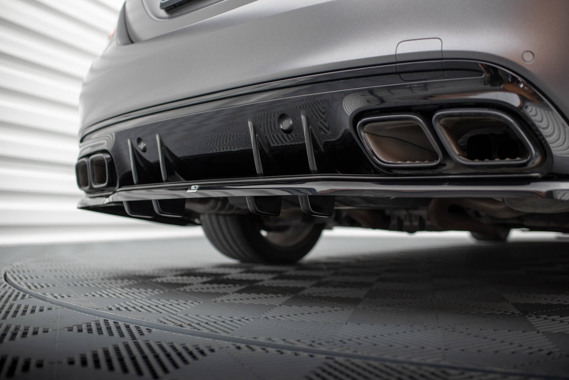 pol_po_Rear-Splitter-with-vertical-bars-Mercedes-AMG-C63-Sedan-Estate-W205-Facelift-18963_6 pol_po_Rear-Splitter-with-vertical-bars-Mercedes-AMG-C63-Sedan-Estate-W205-Facelift-18963_6