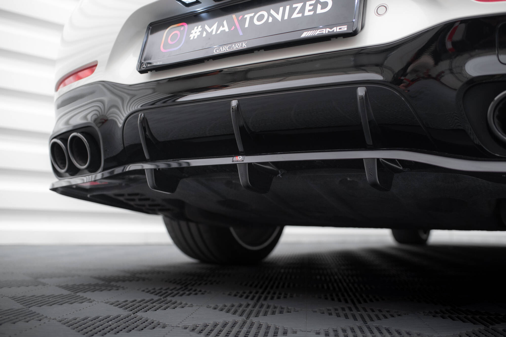 pol_po_Rear-Splitter-with-vertical-bars-Mercedes-AMG-GT-43-4-Door-Coupe-V8-Styling-Package-X290-19997_1 pol_po_Rear-Splitter-with-vertical-bars-Mercedes-AMG-GT-43-4-Door-Coupe-V8-Styling-Package-X290-19997_1