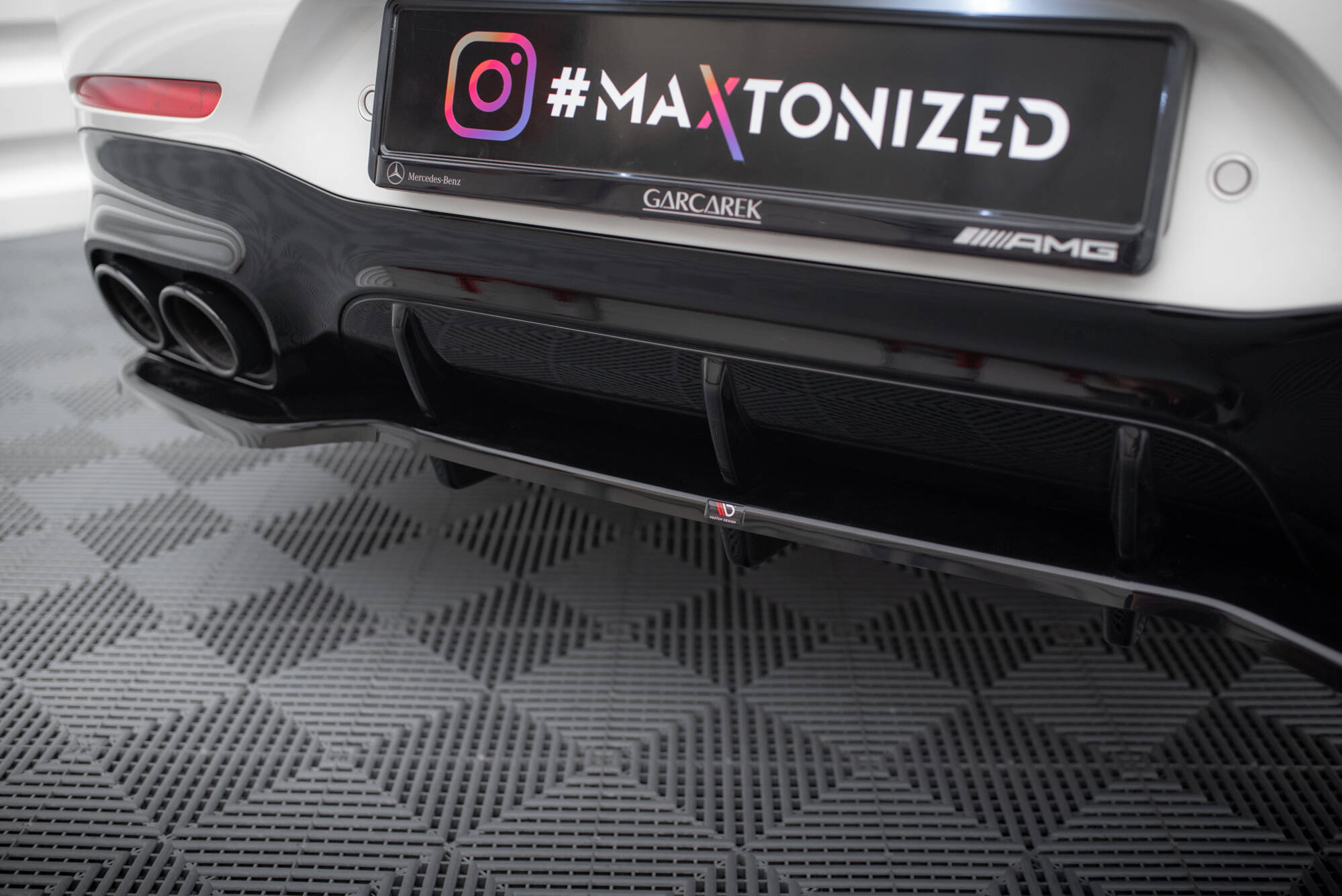 pol_po_Rear-Splitter-with-vertical-bars-Mercedes-AMG-GT-43-4-Door-Coupe-V8-Styling-Package-X290-19997_8 pol_po_Rear-Splitter-with-vertical-bars-Mercedes-AMG-GT-43-4-Door-Coupe-V8-Styling-Package-X290-19997_8