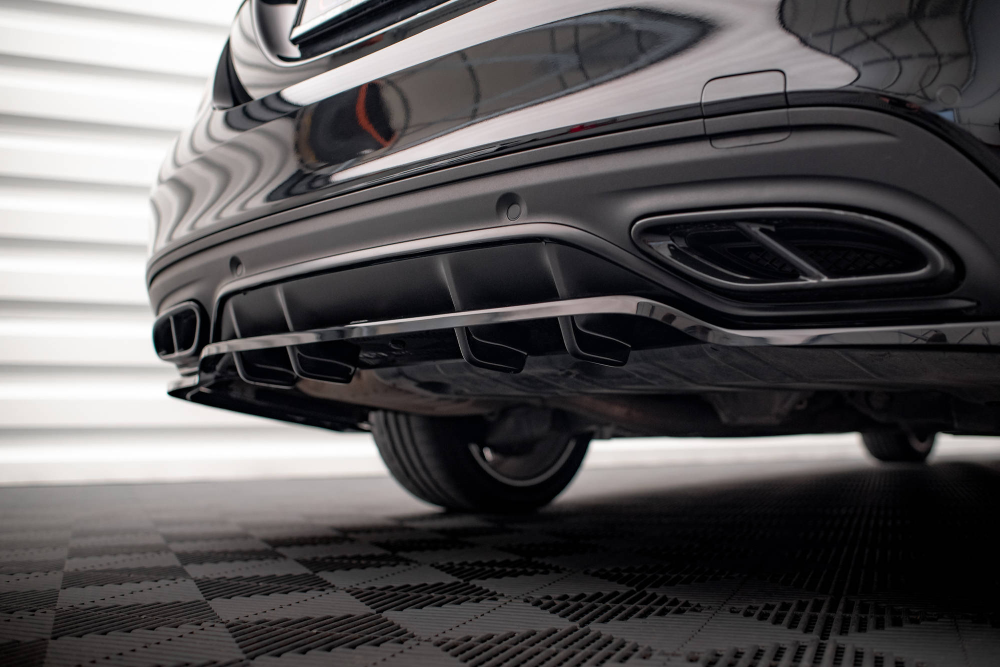 pol_po_Rear-Splitter-with-vertical-bars-Mercedes-Benz-C-AMG-Line-W205-Facelift-17872_4 pol_po_Rear-Splitter-with-vertical-bars-Mercedes-Benz-C-AMG-Line-W205-Facelift-17872_4