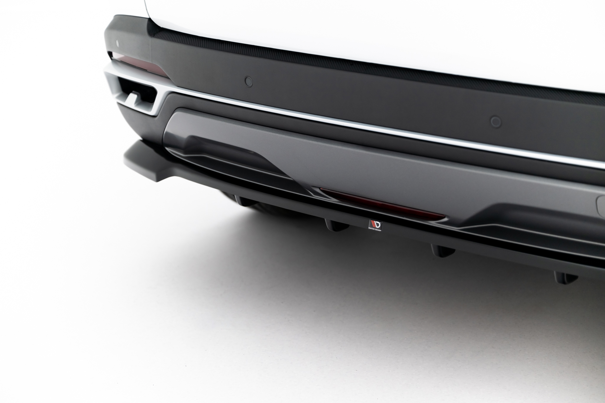 pol_po_Rear-Splitter-with-vertical-bars-Omoda-5-Mk1-23067_6 pol_po_Rear-Splitter-with-vertical-bars-Omoda-5-Mk1-23067_6