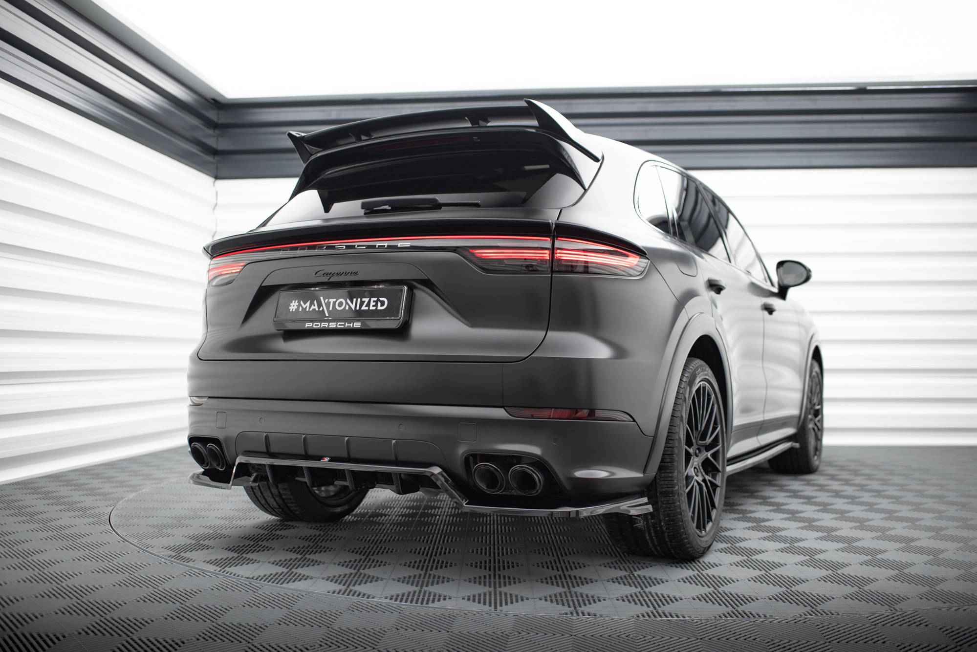 pol_po_Rear-Splitter-with-vertical-bars-Porsche-Cayenne-Sport-Design-Mk3-18995_1 pol_po_Rear-Splitter-with-vertical-bars-Porsche-Cayenne-Sport-Design-Mk3-18995_1