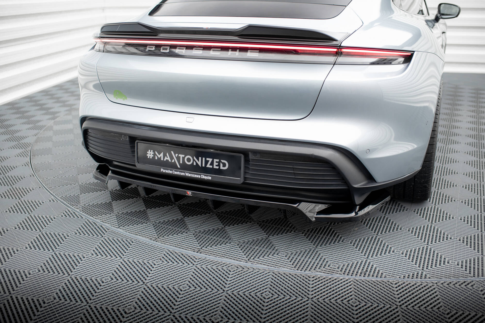 pol_po_Rear-Splitter-with-vertical-bars-Porsche-Taycan-Taycan-4-Taycan-4S-Taycan-GTS-Mk1-20643_10 pol_po_Rear-Splitter-with-vertical-bars-Porsche-Taycan-Taycan-4-Taycan-4S-Taycan-GTS-Mk1-20643_10