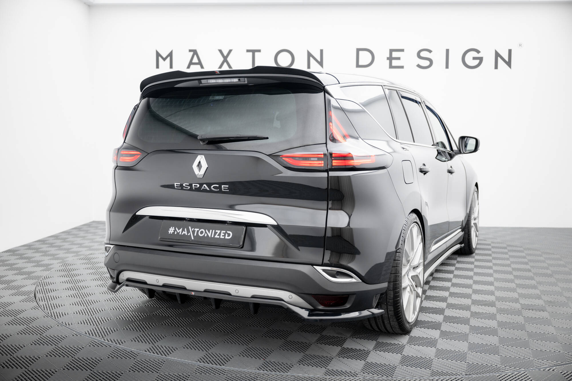 pol_po_Rear-Splitter-with-vertical-bars-Renault-Espace-Mk5-21070_1 pol_po_Rear-Splitter-with-vertical-bars-Renault-Espace-Mk5-21070_1