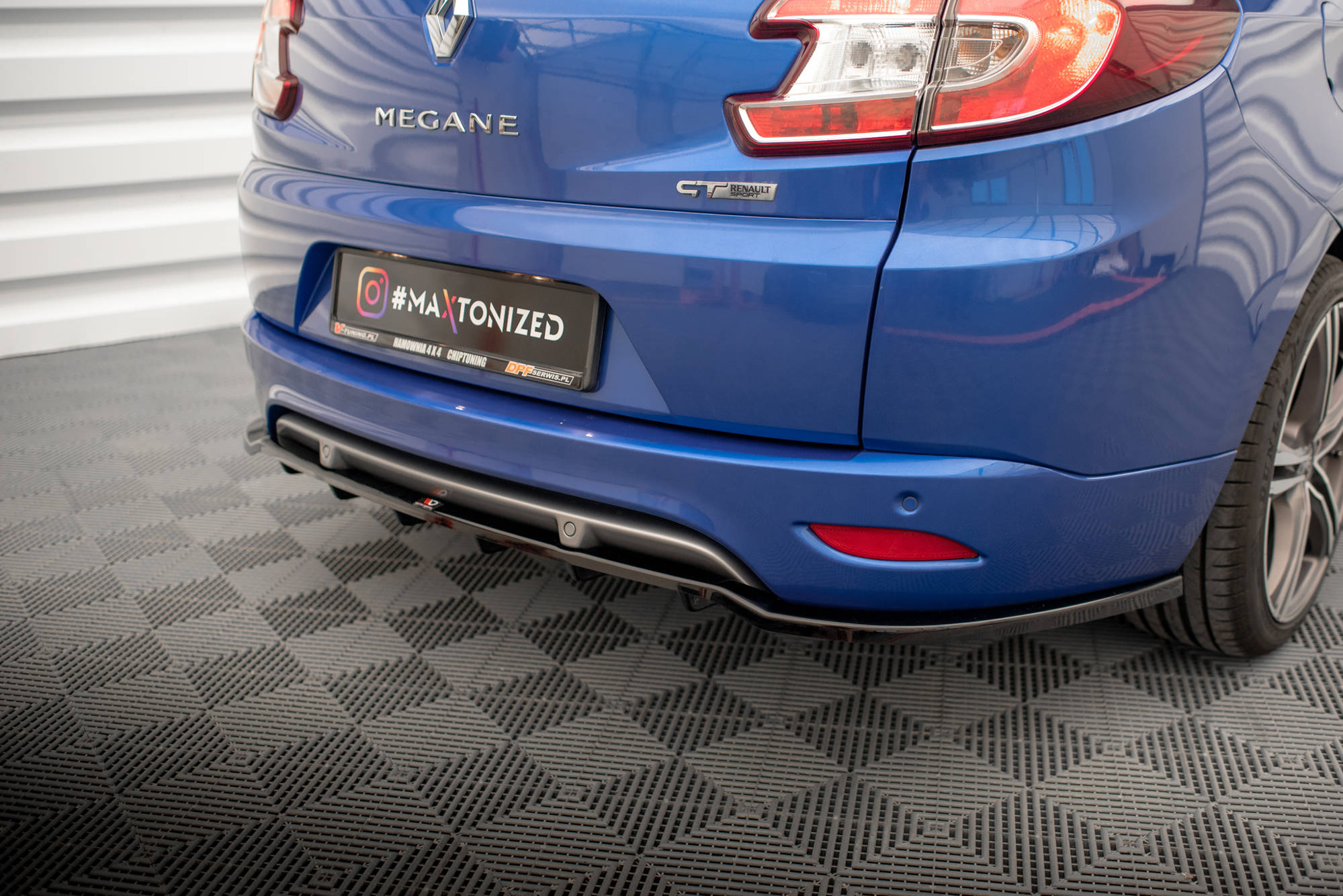 pol_po_Rear-Splitter-with-vertical-bars-Renault-Megane-GT-Line-Grandtour-Mk3-Facelift-18569_3 pol_po_Rear-Splitter-with-vertical-bars-Renault-Megane-GT-Line-Grandtour-Mk3-Facelift-18569_3