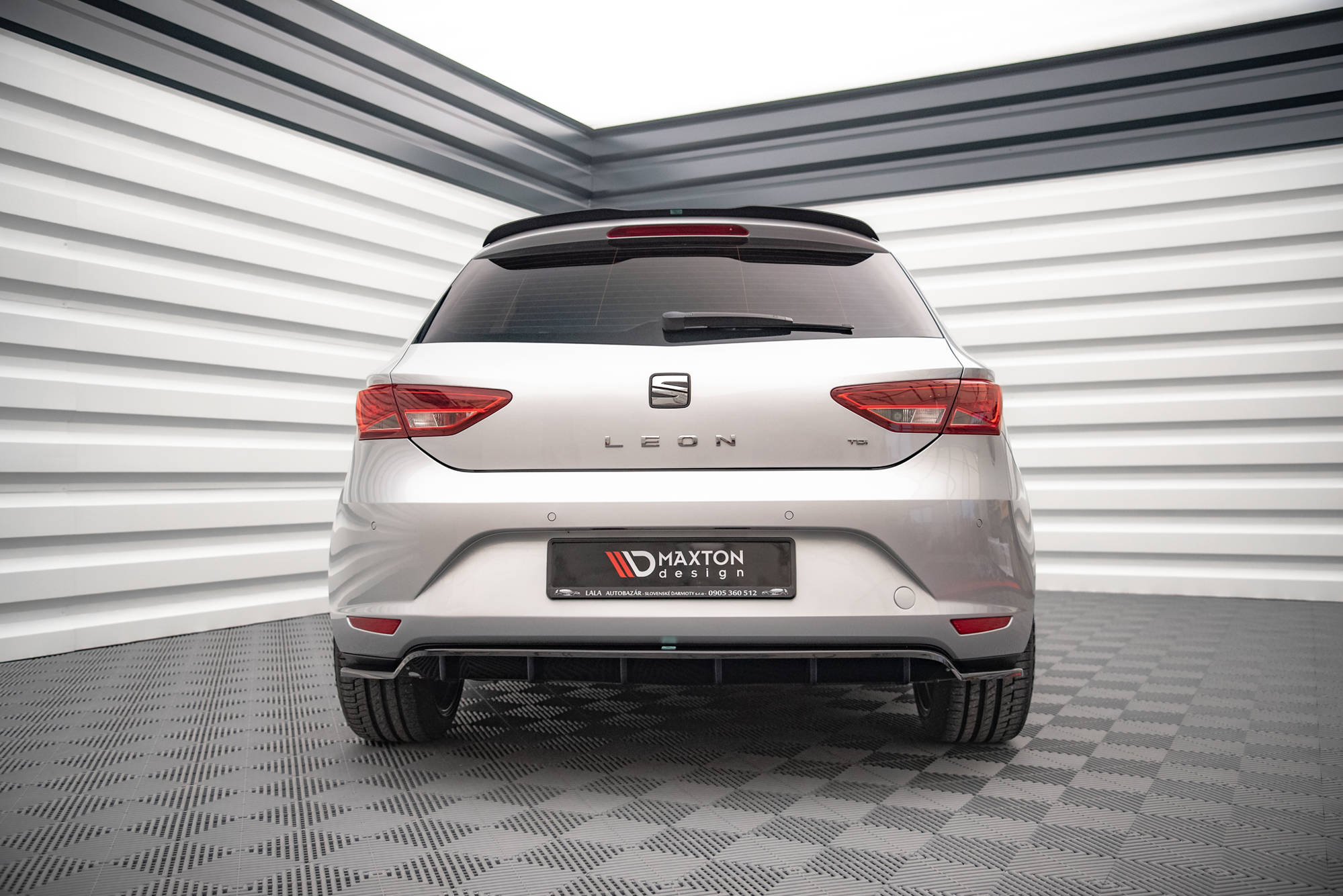 pol_po_Rear-Splitter-with-vertical-bars-Seat-Leon-Hatchback-Mk3-14249_2 pol_po_Rear-Splitter-with-vertical-bars-Seat-Leon-Hatchback-Mk3-14249_2