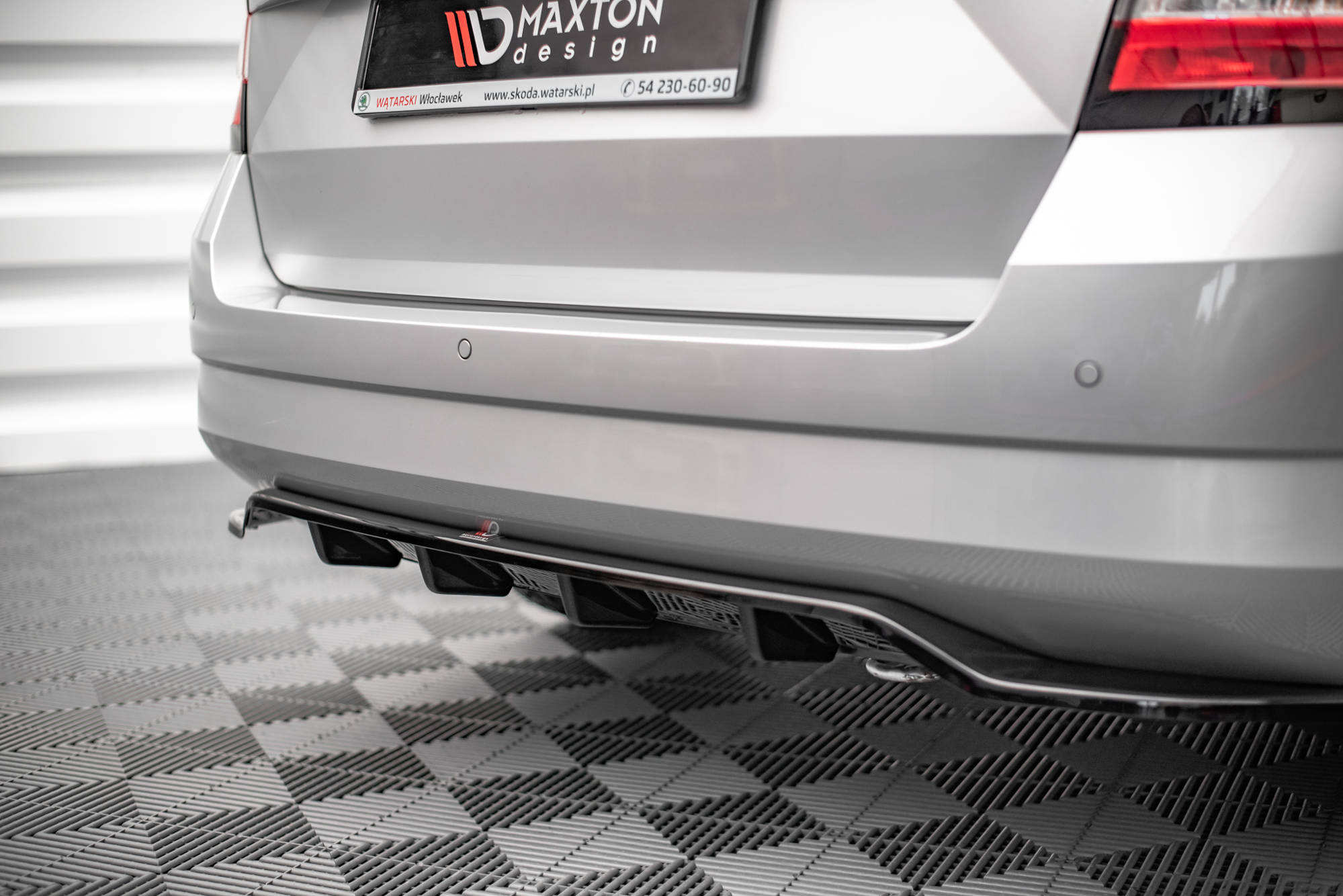 pol_po_Rear-Splitter-with-vertical-bars-Skoda-Fabia-Combi-Mk3-14558_5 pol_po_Rear-Splitter-with-vertical-bars-Skoda-Fabia-Combi-Mk3-14558_5