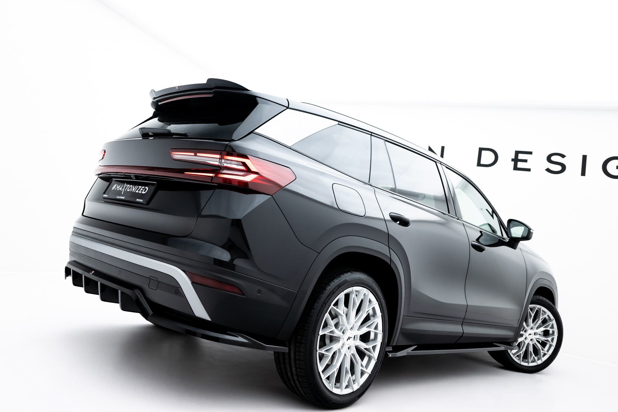 pol_po_Rear-Splitter-with-vertical-bars-Skoda-Kodiaq-Mk2-23041_4 pol_po_Rear-Splitter-with-vertical-bars-Skoda-Kodiaq-Mk2-23041_4