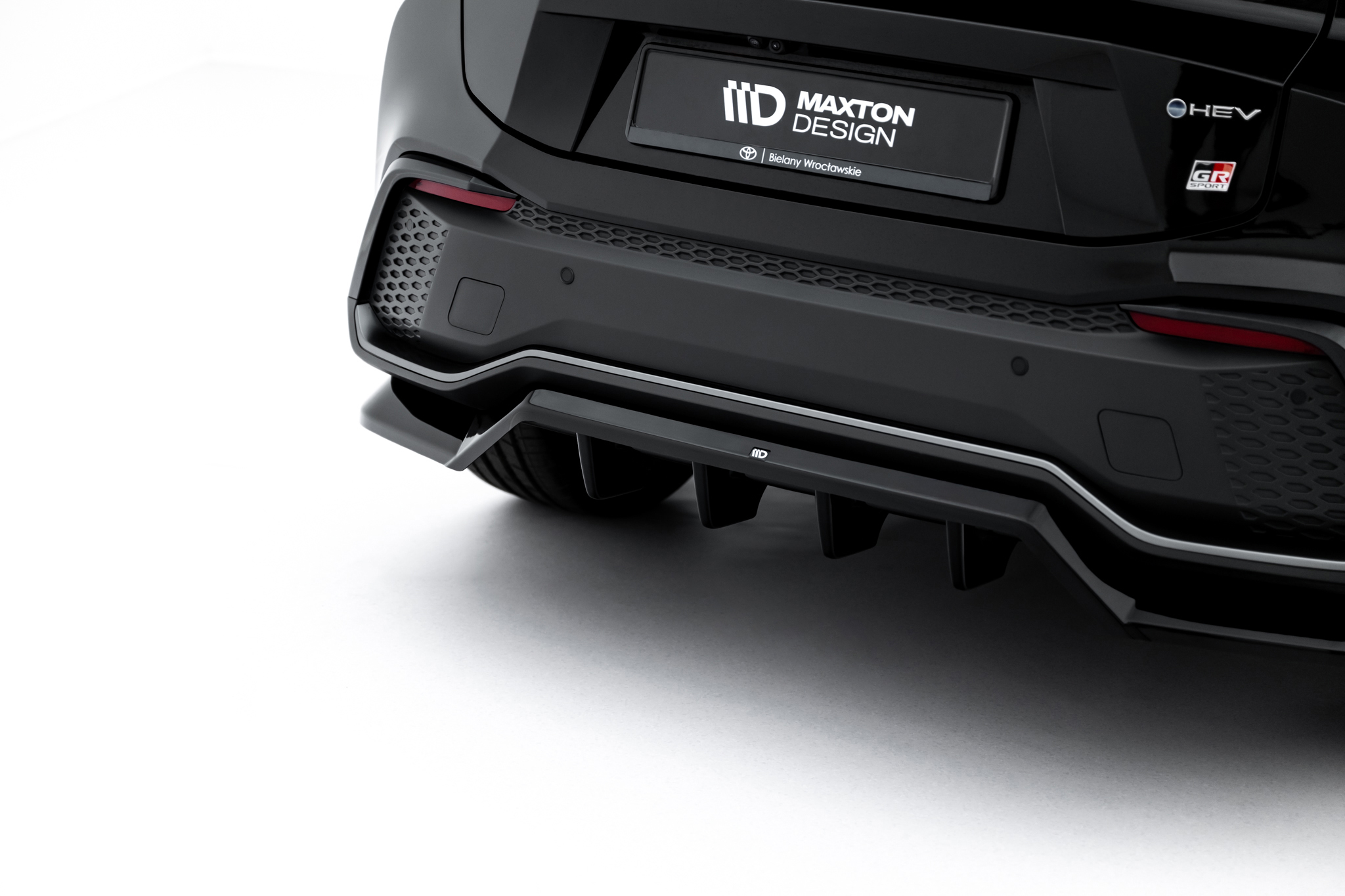 pol_po_Rear-Splitter-with-vertical-bars-Toyota-C-HR-Mk2-23256_6 pol_po_Rear-Splitter-with-vertical-bars-Toyota-C-HR-Mk2-23256_6