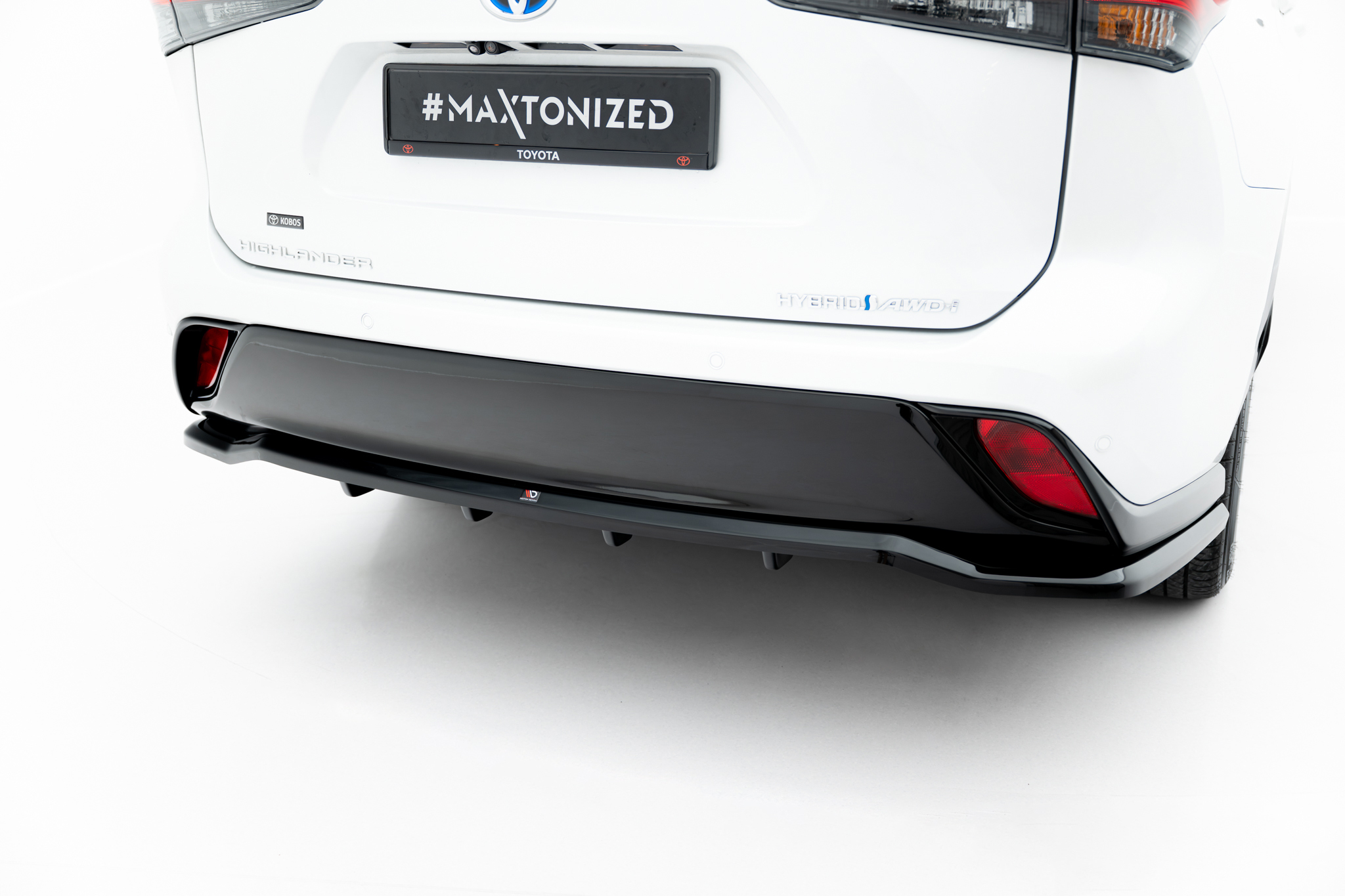 pol_po_Rear-Splitter-with-vertical-bars-Toyota-Highlander-Mk4-22760_4 pol_po_Rear-Splitter-with-vertical-bars-Toyota-Highlander-Mk4-22760_4