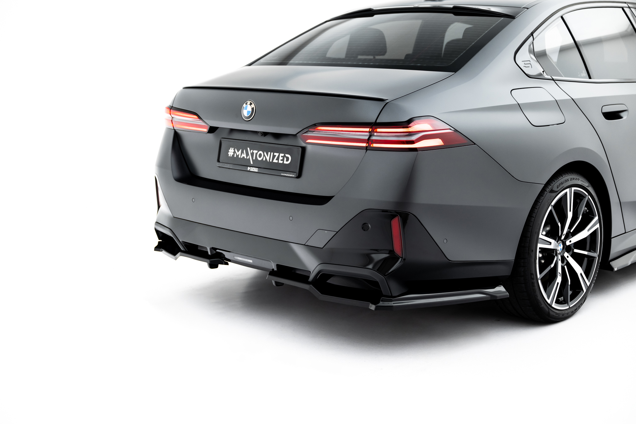 pol_po_Rear-Splitter-with-vertical-bars-V-1-BMW-5-i5-M-Pack-Sedan-Touring-G60-G61-23418_2 pol_po_Rear-Splitter-with-vertical-bars-V-1-BMW-5-i5-M-Pack-Sedan-Touring-G60-G61-23418_2