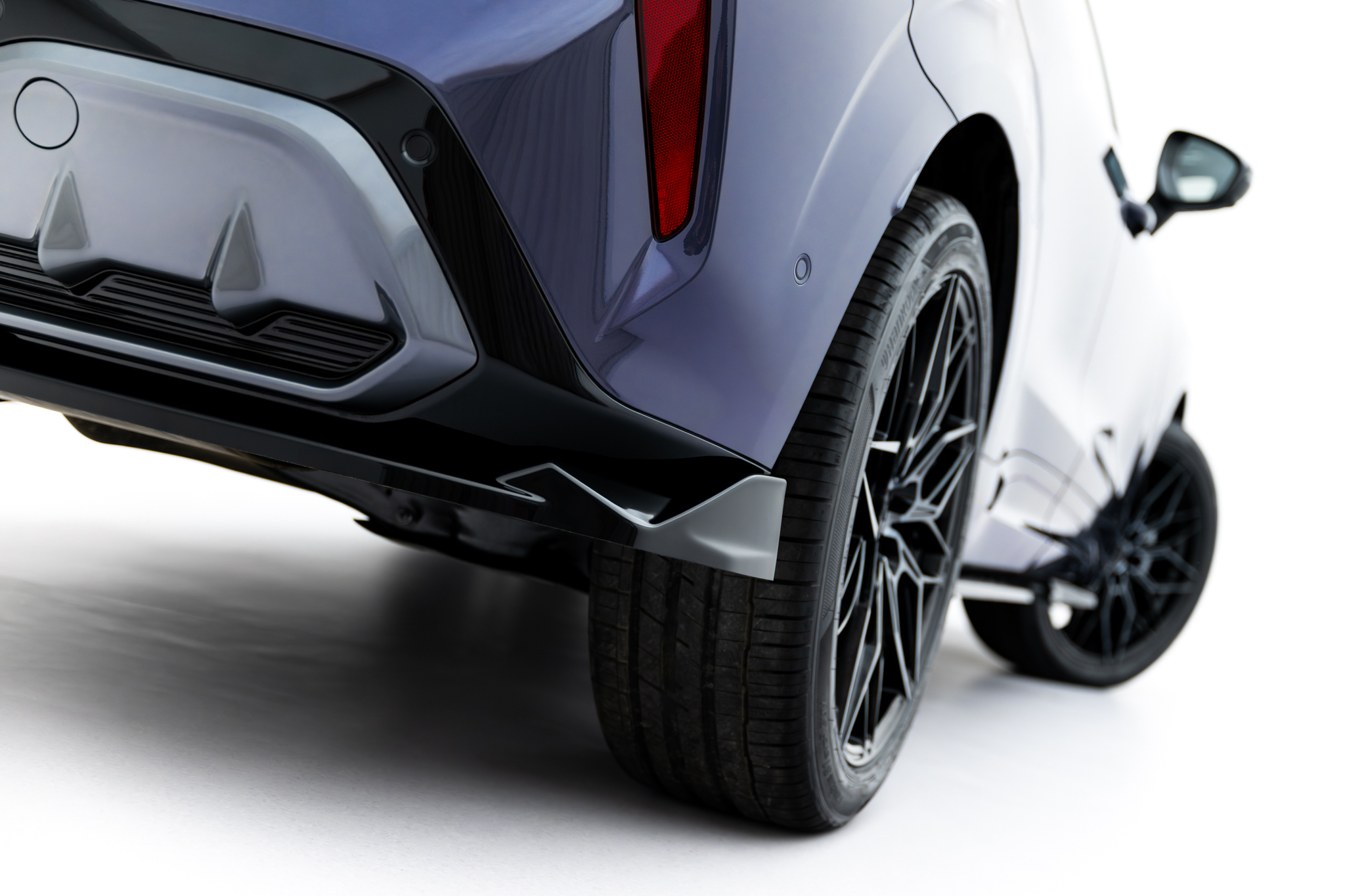 pol_po_Rear-Splitter-with-vertical-bars-V-1-Cupra-Terramar-Mk1-23290_7 pol_po_Rear-Splitter-with-vertical-bars-V-1-Cupra-Terramar-Mk1-23290_7