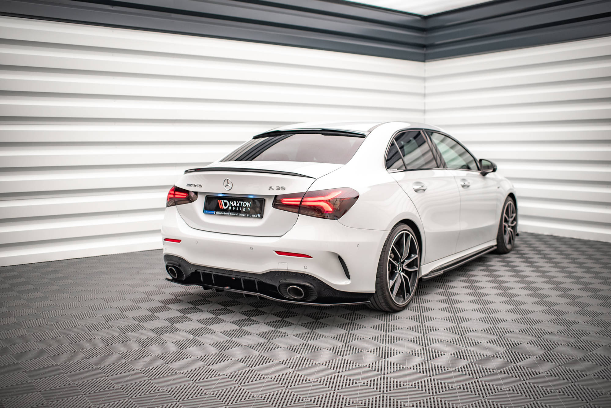 pol_po_Rear-Splitter-with-vertical-bars-V-1-Mercedes-A-35-AMG-Sedan-V177-14351_4 pol_po_Rear-Splitter-with-vertical-bars-V-1-Mercedes-A-35-AMG-Sedan-V177-14351_4