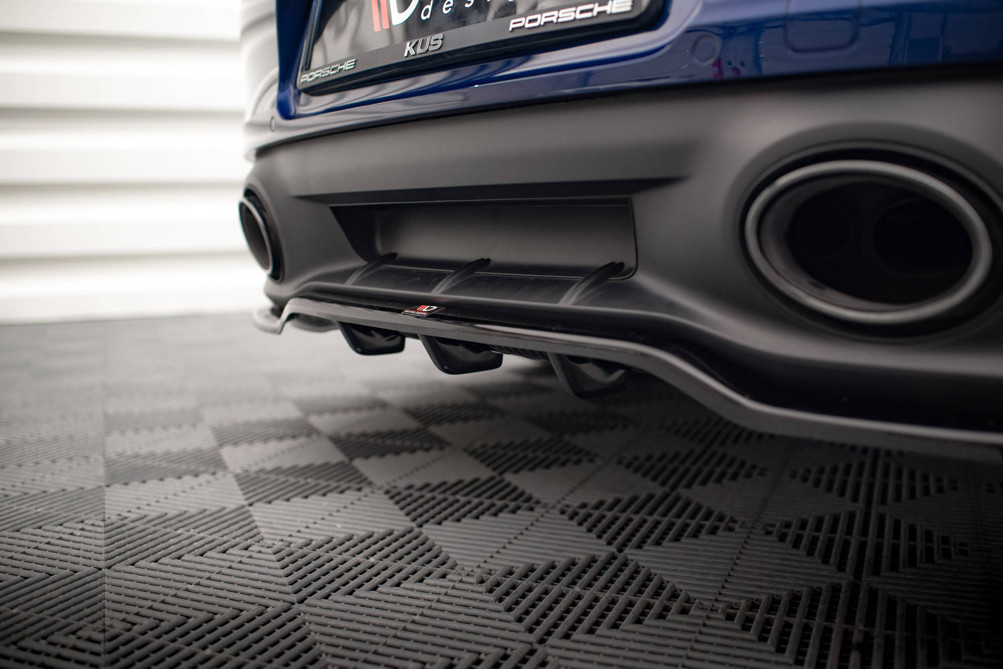 pol_po_Rear-Splitter-with-vertical-bars-V-1-Porsche-911-Carrera-Aero-Carrera-GTS-992-17187_4 pol_po_Rear-Splitter-with-vertical-bars-V-1-Porsche-911-Carrera-Aero-Carrera-GTS-992-17187_4