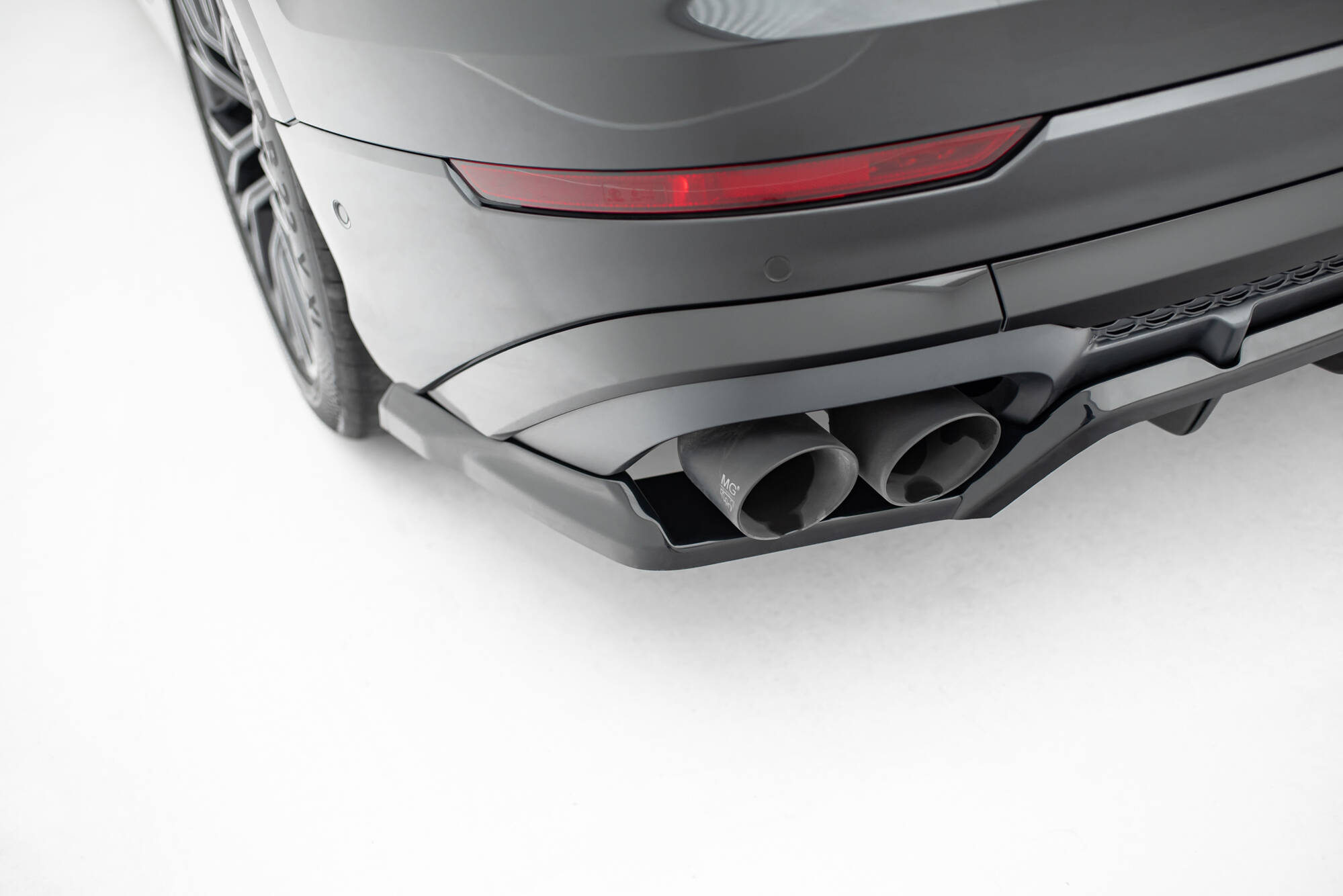 pol_po_Rear-Splitter-with-vertical-bars-V-2-Audi-SQ8-Q8-S-Line-Mk1-Facelift-21625_2 pol_po_Rear-Splitter-with-vertical-bars-V-2-Audi-SQ8-Q8-S-Line-Mk1-Facelift-21625_2
