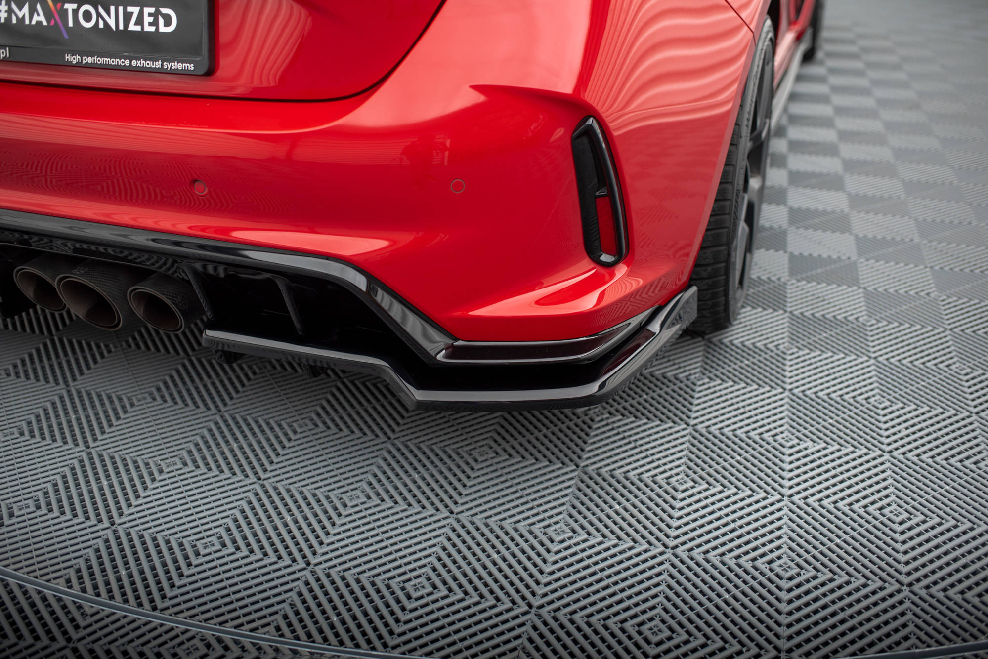 pol_po_Rear-Splitter-with-vertical-bars-V-2-Honda-Civic-Type-R-Mk-11-18838_6 pol_po_Rear-Splitter-with-vertical-bars-V-2-Honda-Civic-Type-R-Mk-11-18838_6