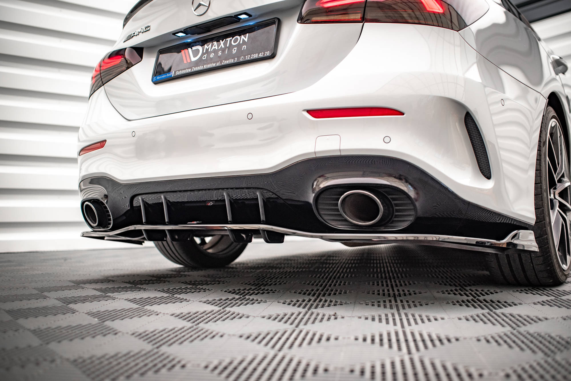 pol_po_Rear-Splitter-with-vertical-bars-V-2-Mercedes-A-35-AMG-Sedan-V177-14355_5 pol_po_Rear-Splitter-with-vertical-bars-V-2-Mercedes-A-35-AMG-Sedan-V177-14355_5