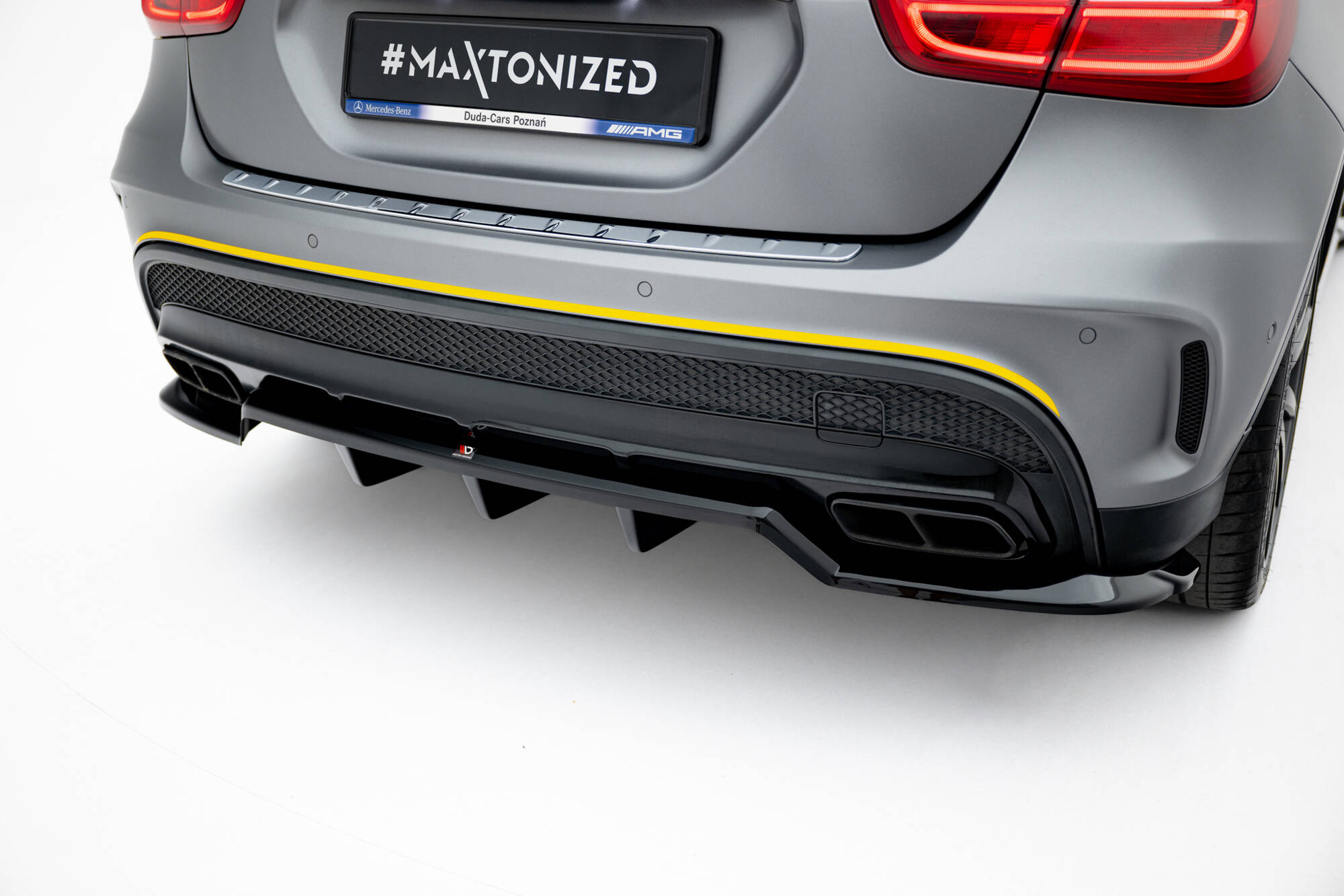 pol_po_Rear-Splitter-with-vertical-bars-V-2-Mercedes-Benz-GLA-45-AMG-X156-22063_4 pol_po_Rear-Splitter-with-vertical-bars-V-2-Mercedes-Benz-GLA-45-AMG-X156-22063_4