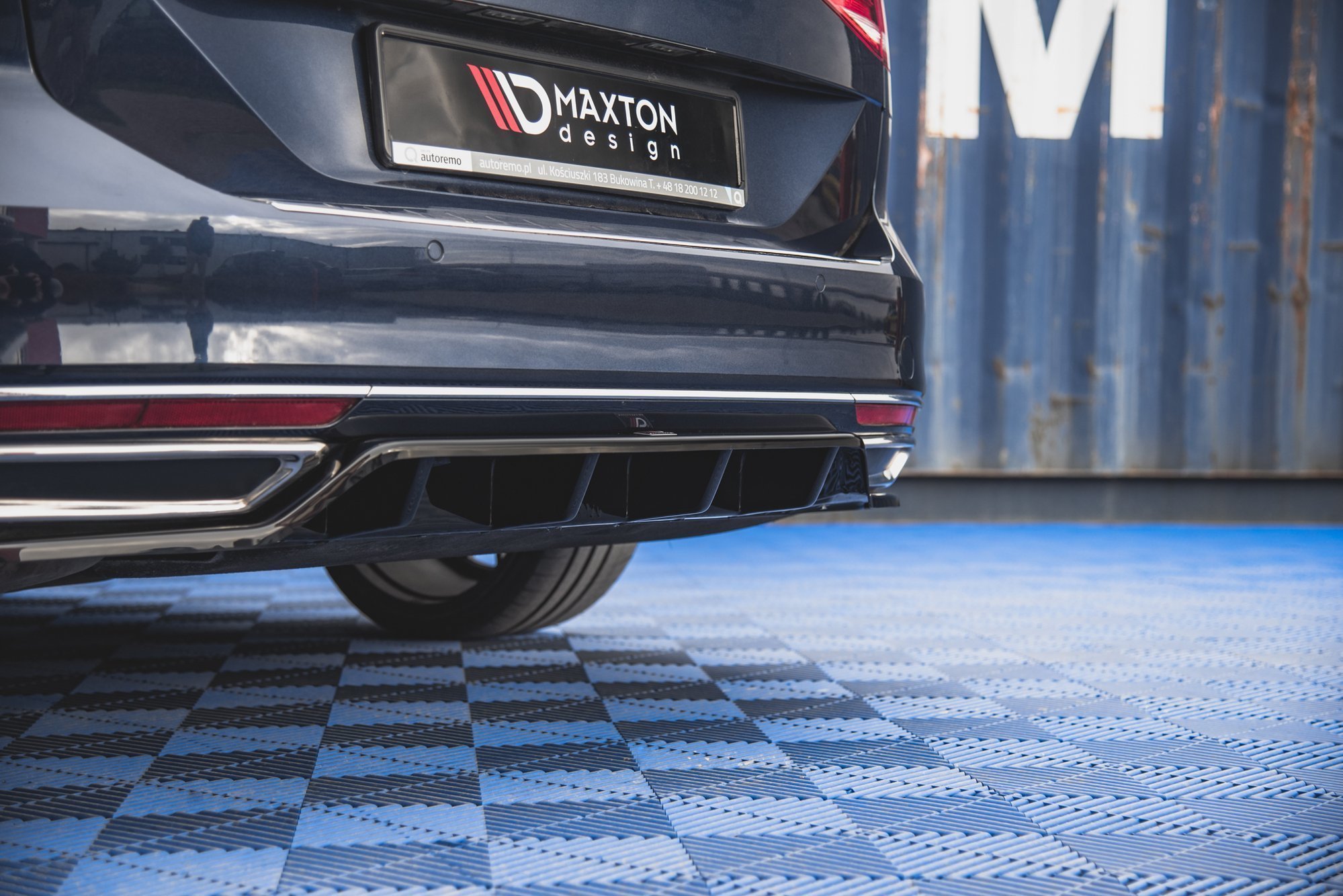 pol_po_Rear-Splitter-with-vertical-bars-Volkswagen-Passat-B8-11418_5 pol_po_Rear-Splitter-with-vertical-bars-Volkswagen-Passat-B8-11418_5