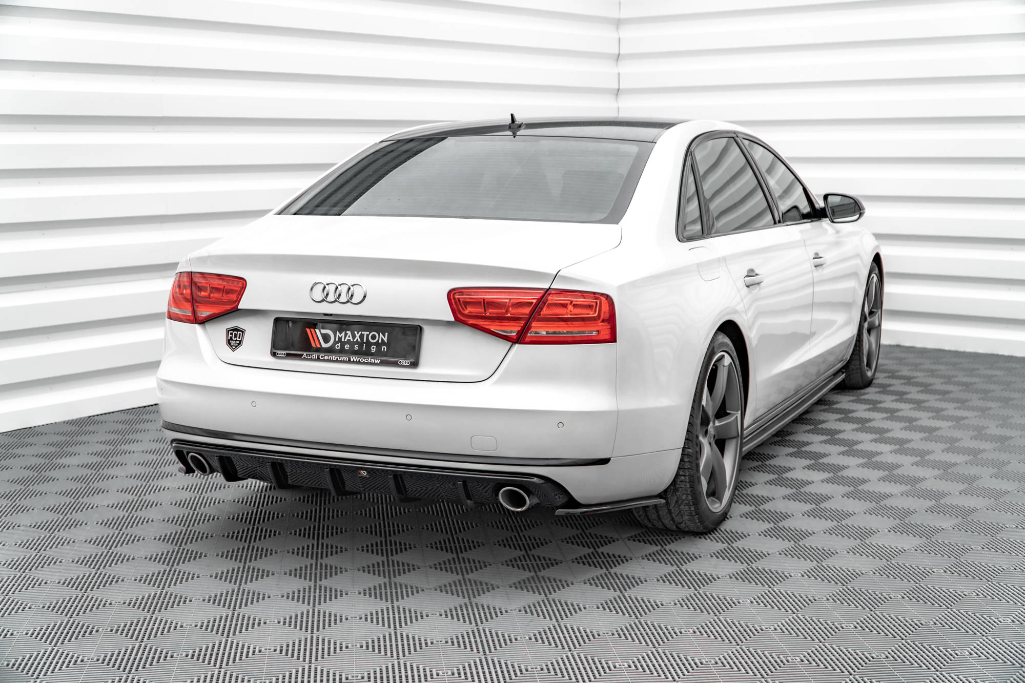 pol_po_Rear-Valance-Audi-A8-D4-13768_8 pol_po_Rear-Valance-Audi-A8-D4-13768_8