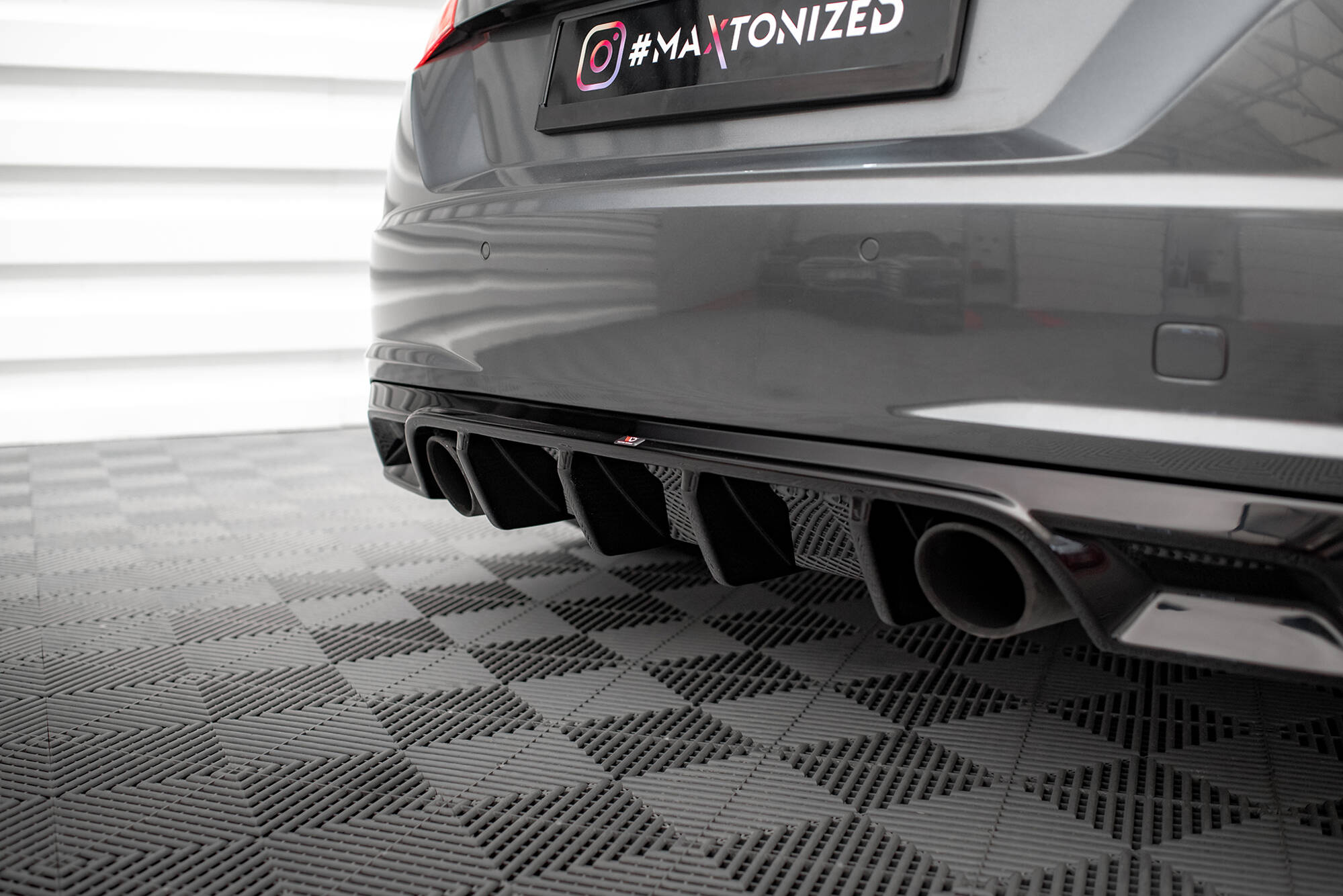 pol_po_Rear-Valance-Audi-TT-S-Line-8S-19929_8 pol_po_Rear-Valance-Audi-TT-S-Line-8S-19929_8
