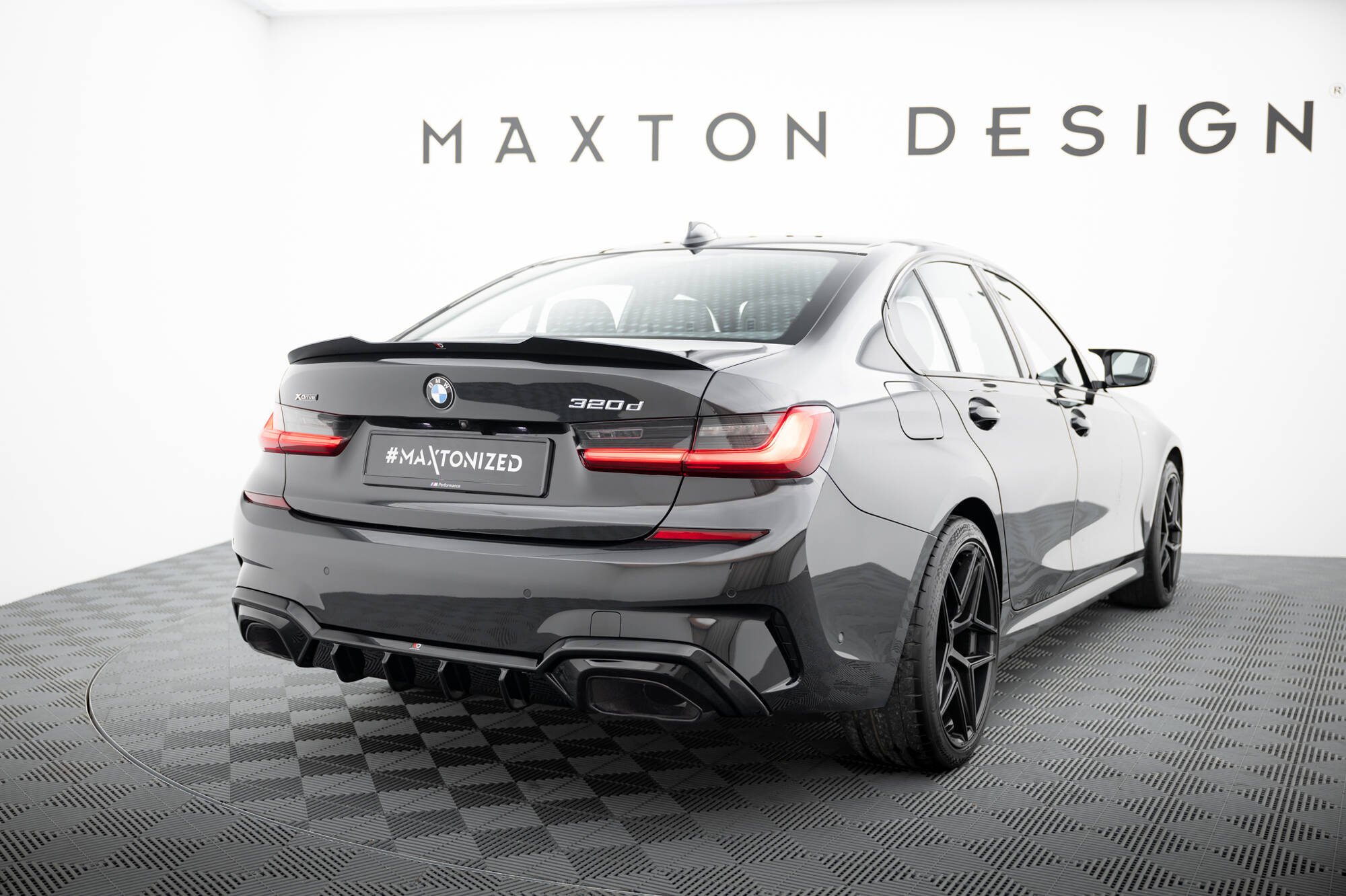 pol_po_Rear-Valance-BMW-M340i-G20-G21-21122_3 pol_po_Rear-Valance-BMW-M340i-G20-G21-21122_3