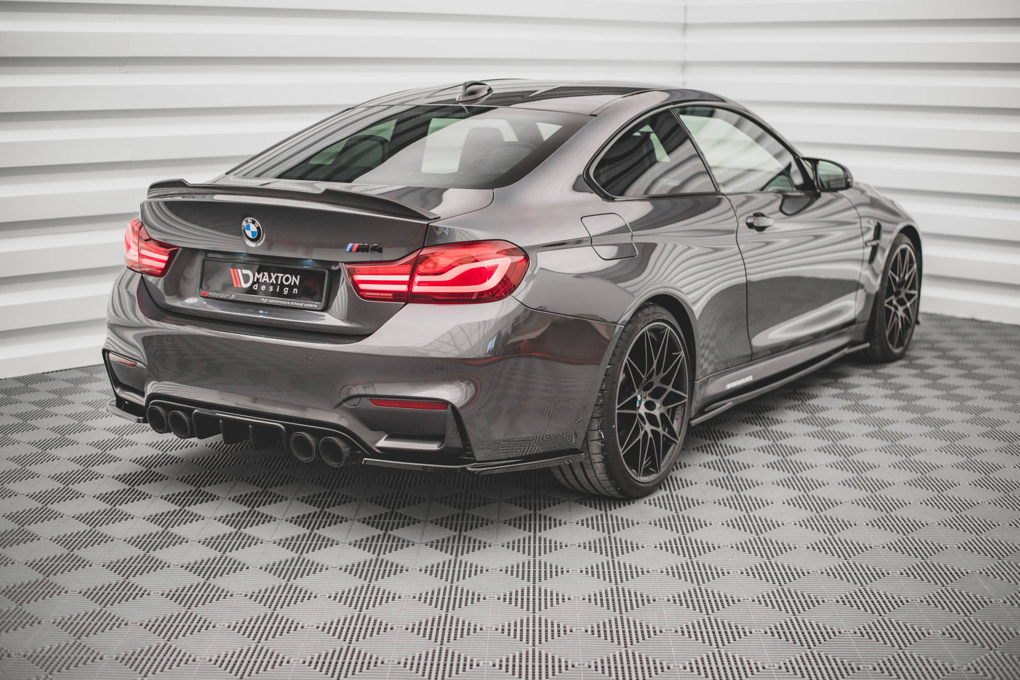 pol_po_Rear-Valance-BMW-M4-F82-15319_2 pol_po_Rear-Valance-BMW-M4-F82-15319_2